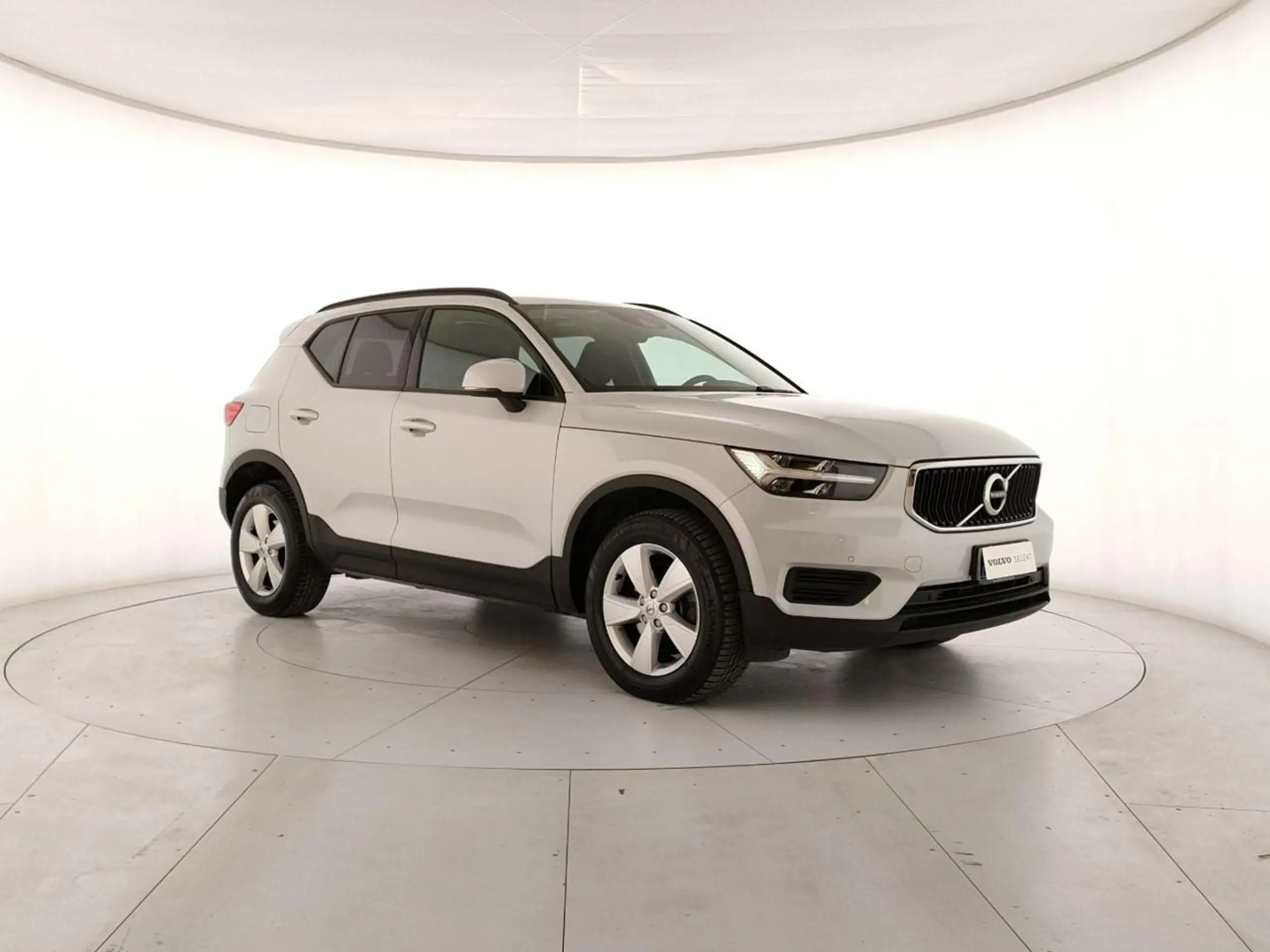 Volvo - XC40