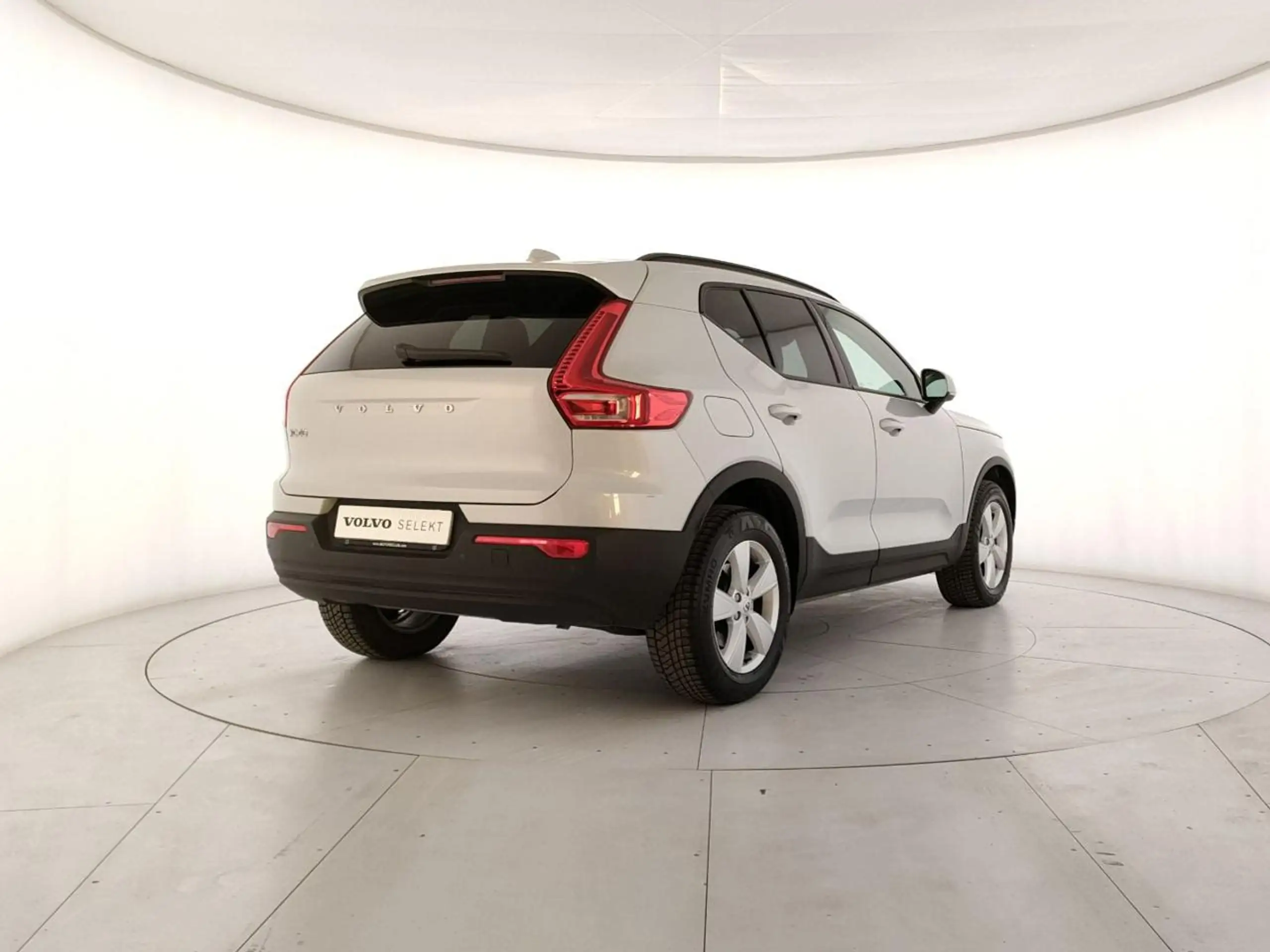 Volvo - XC40