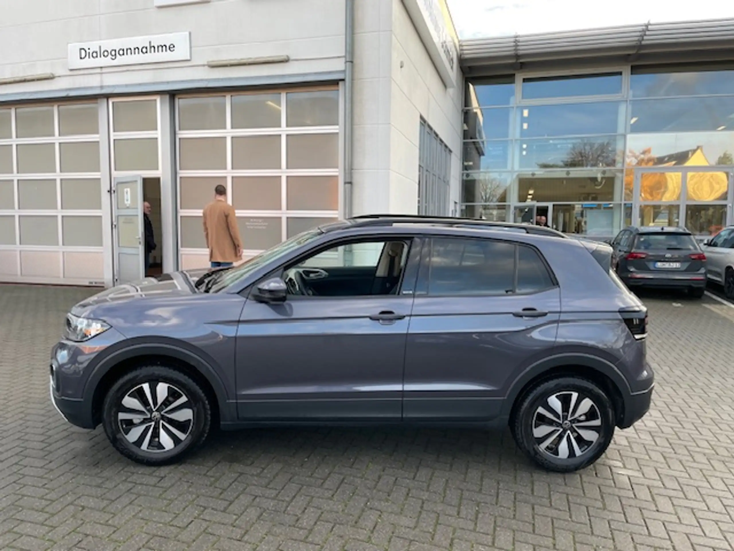 Volkswagen - T-Cross