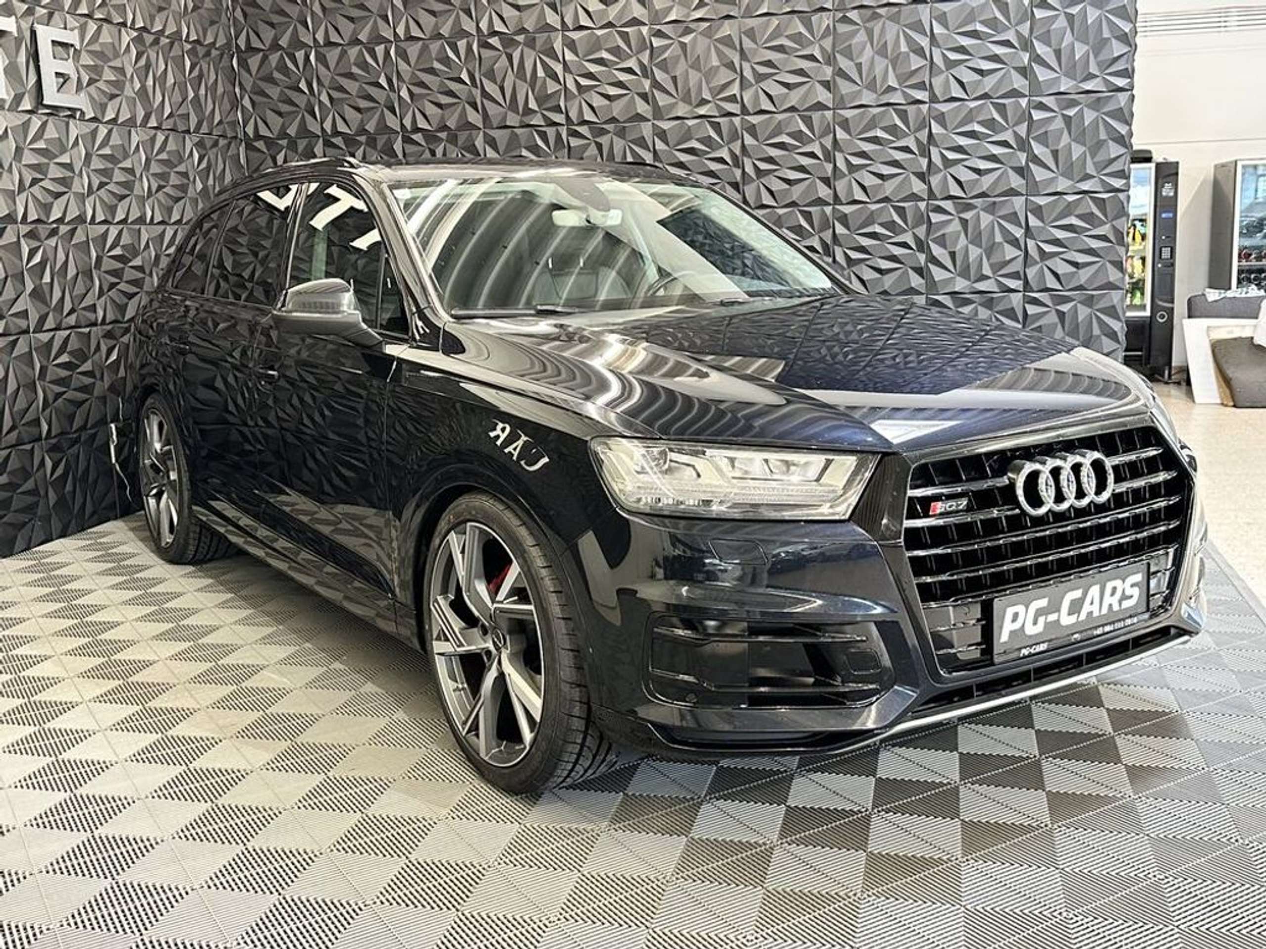 Audi - Q7