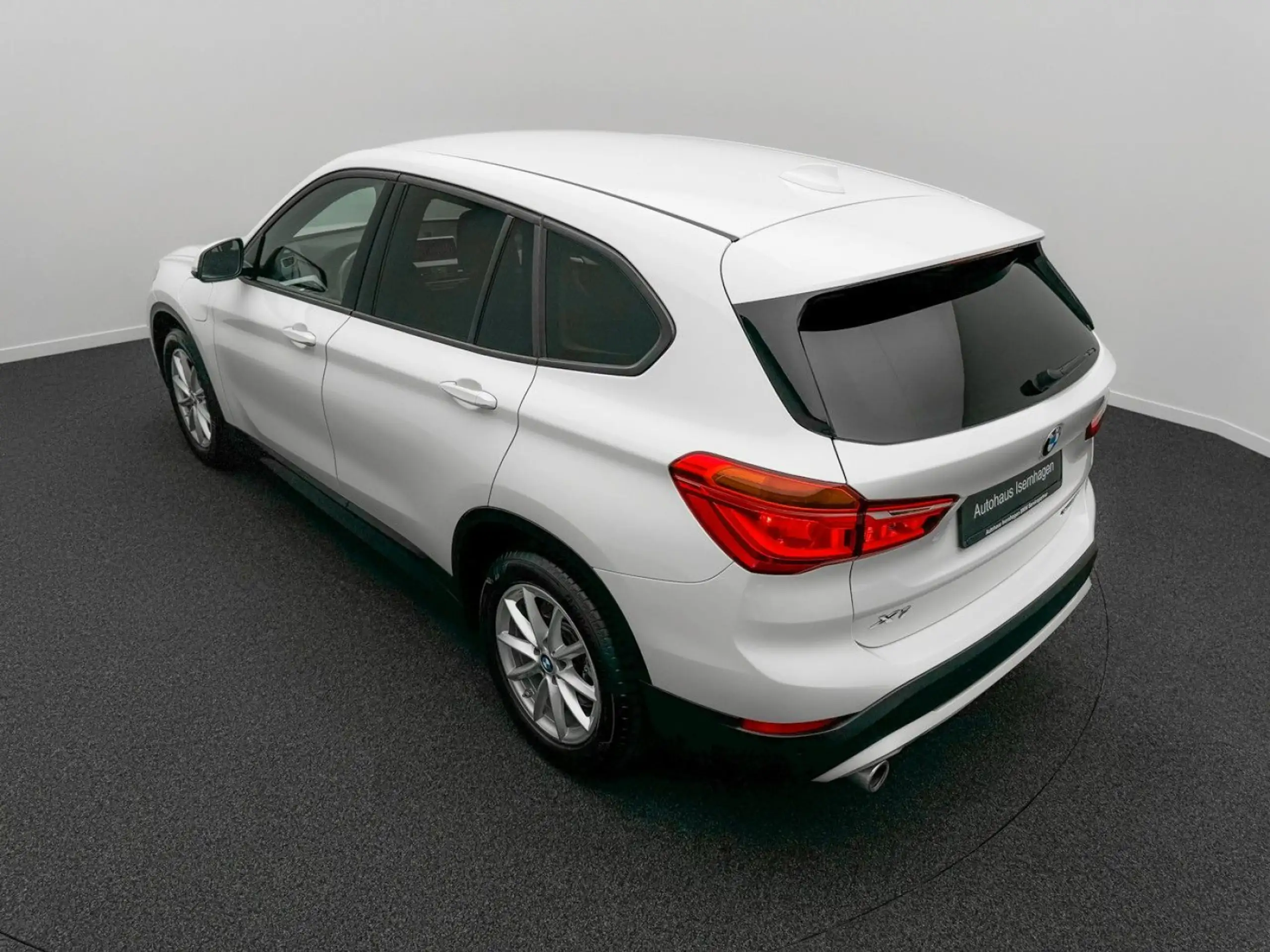 BMW - X1