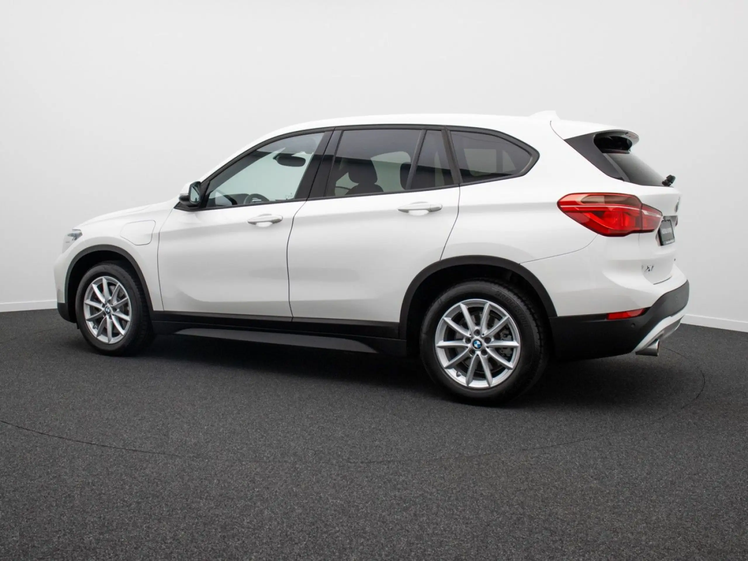 BMW - X1