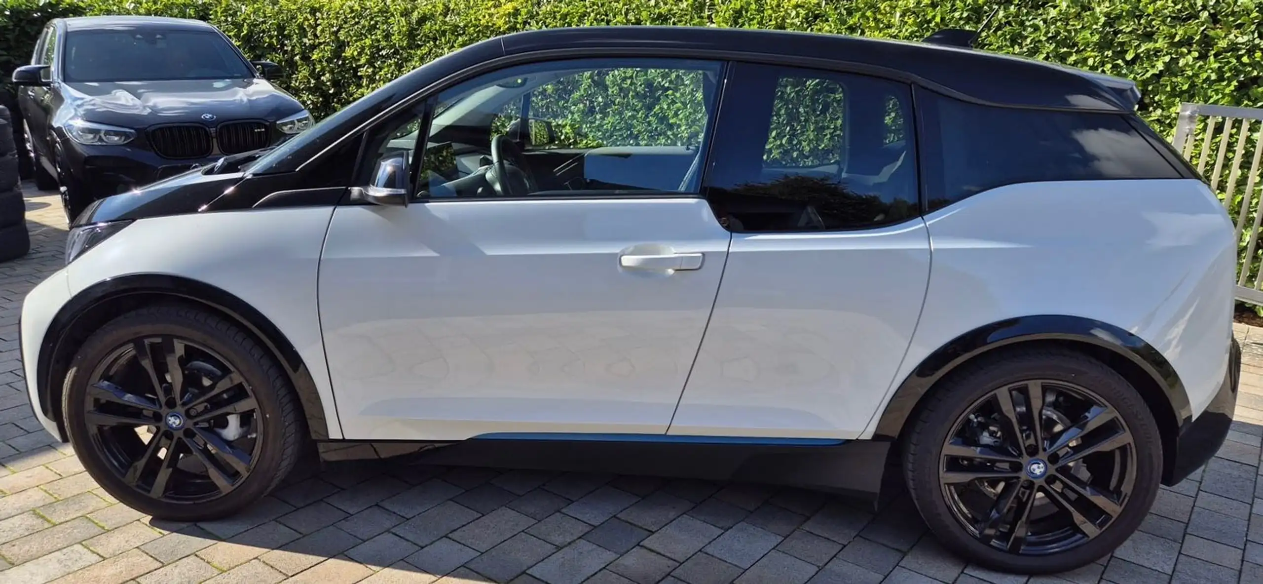 BMW - i3