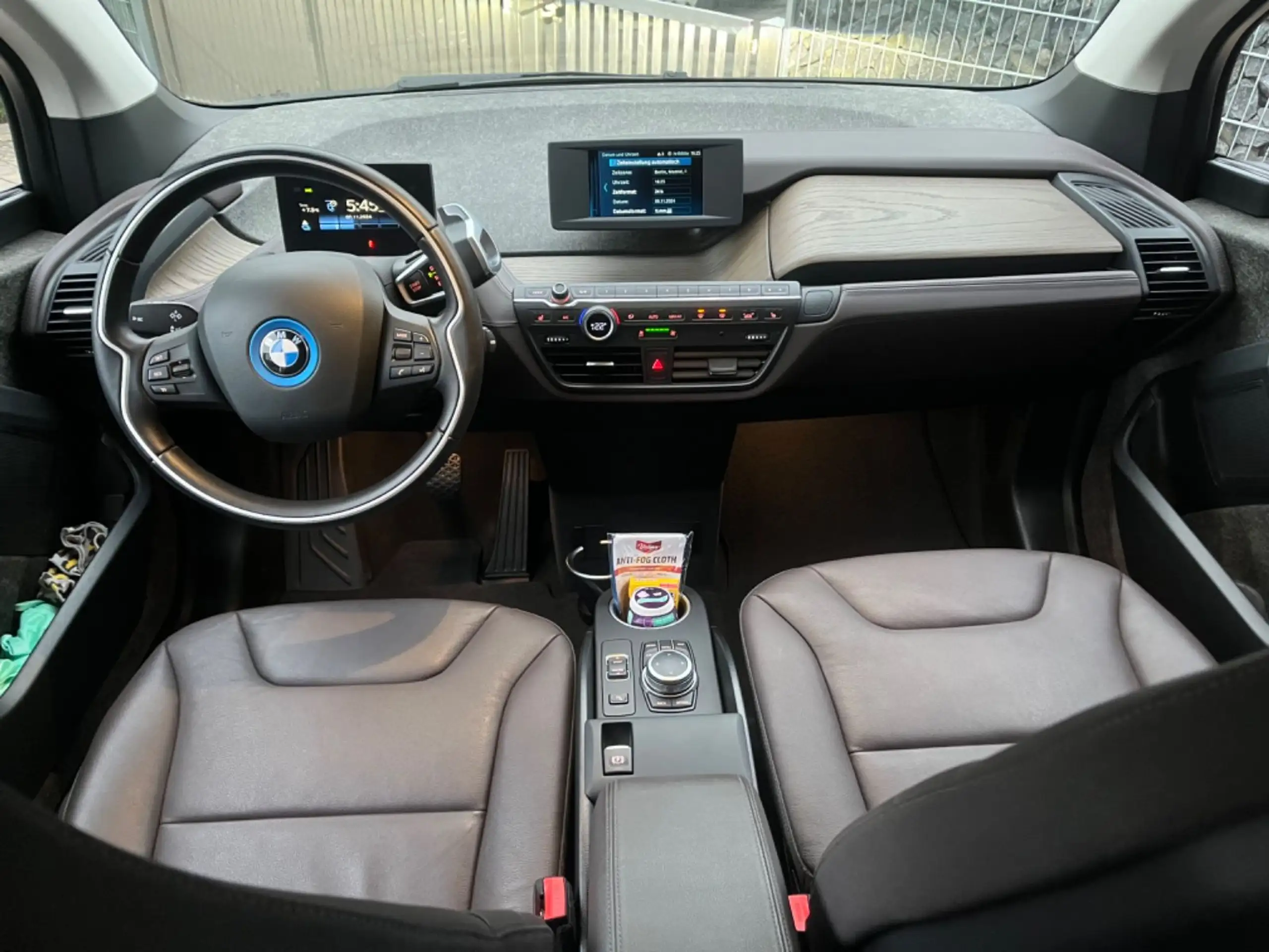 BMW - i3