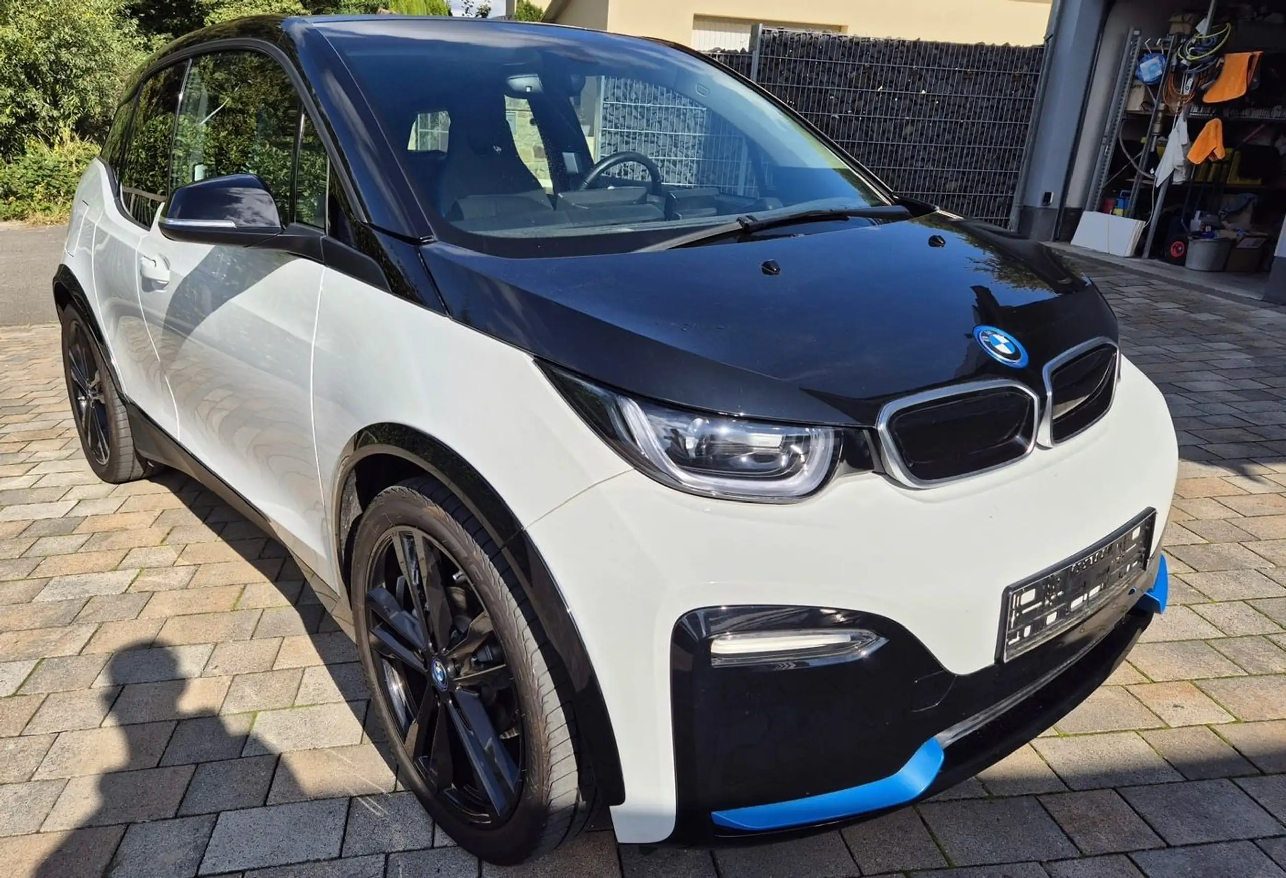 BMW - i3