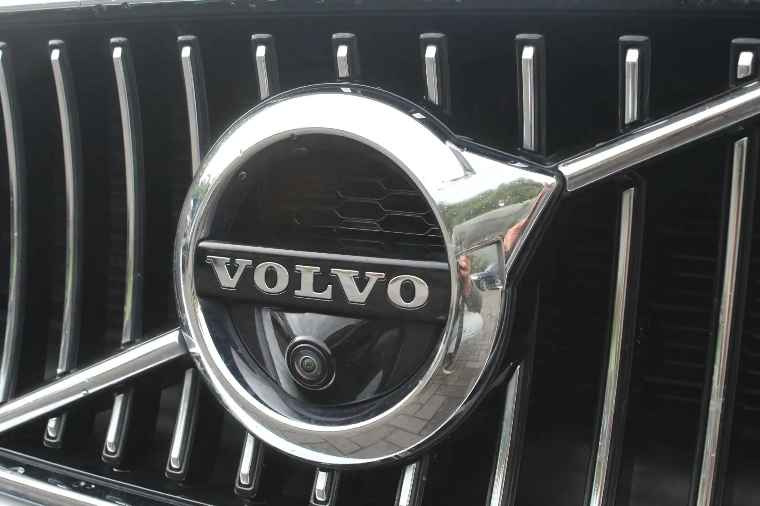 Volvo - V90