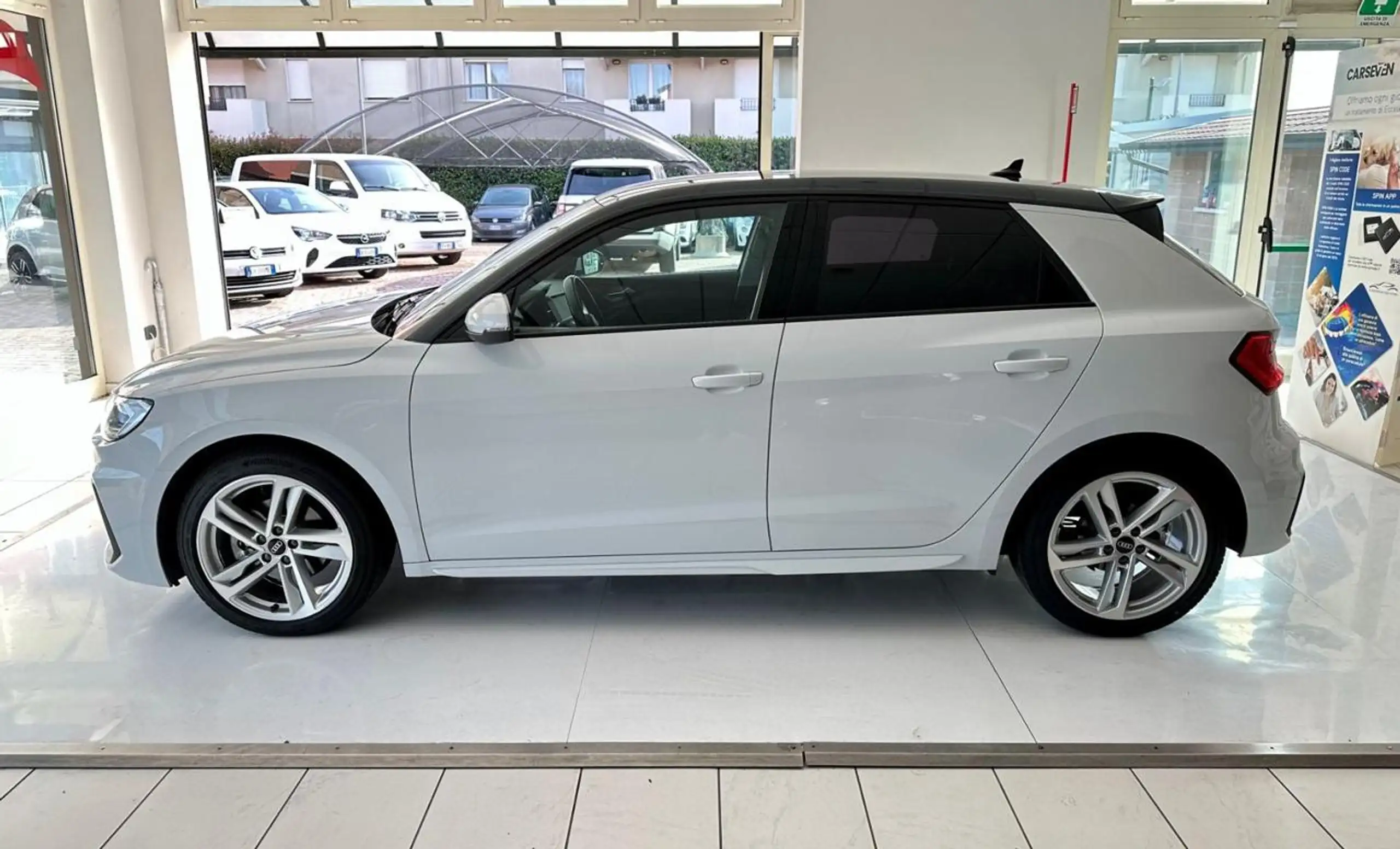 Audi - A1