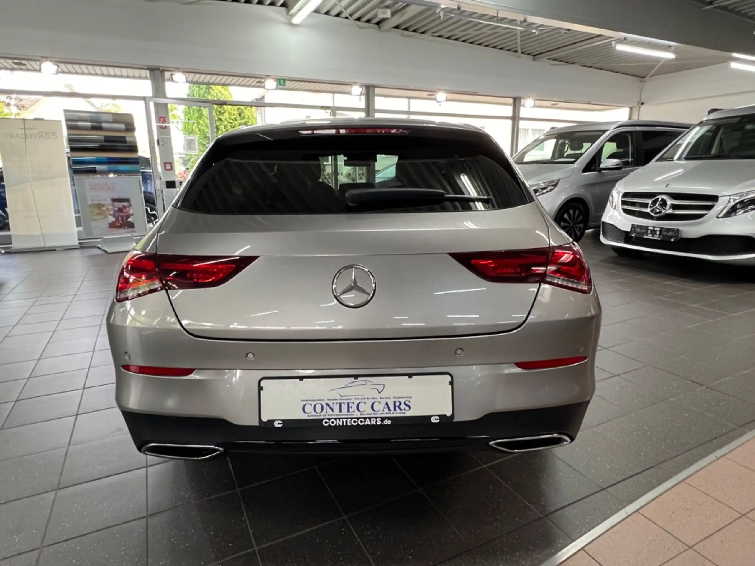 Mercedes-Benz - CLA 180