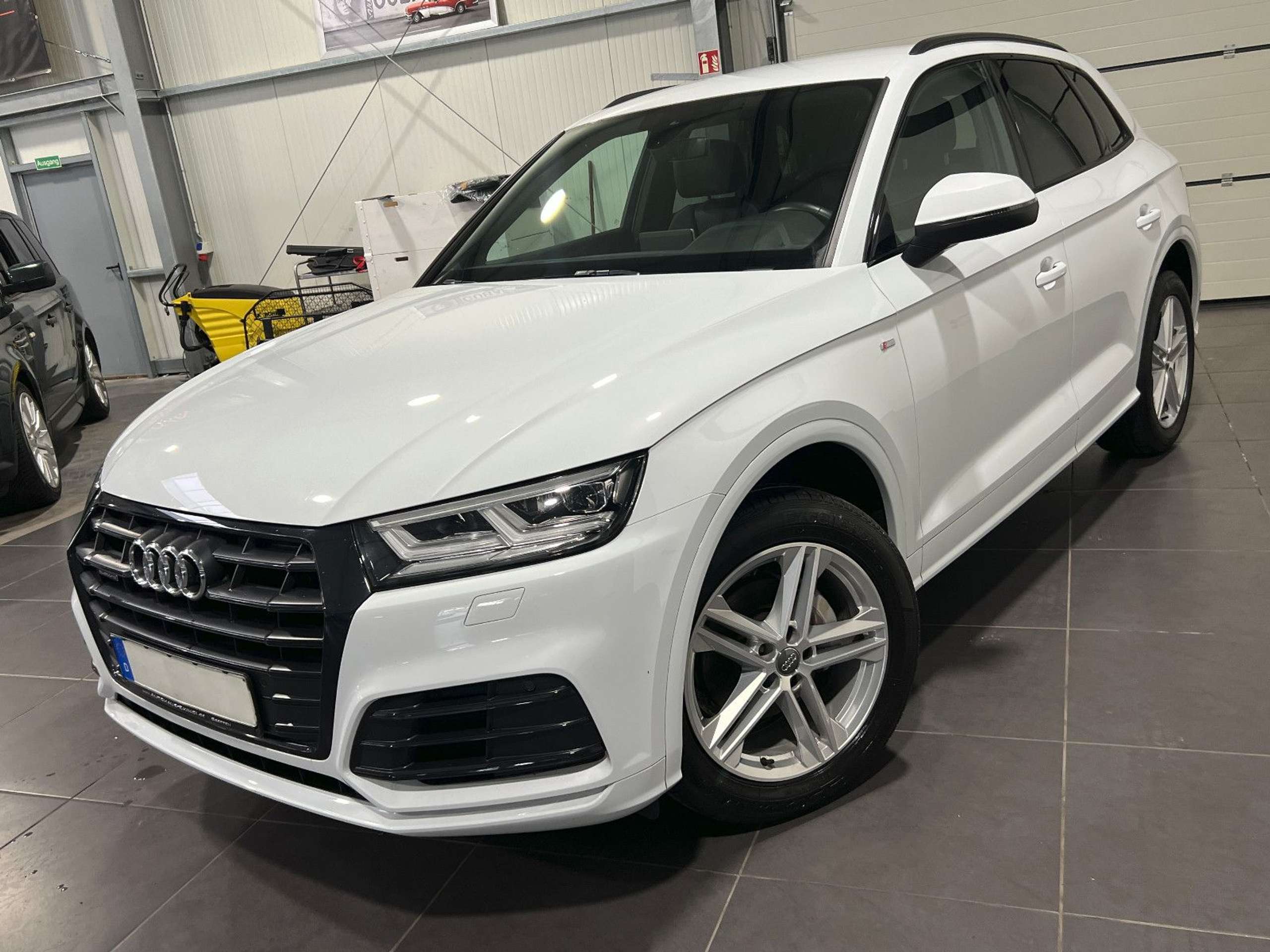 Audi - Q5