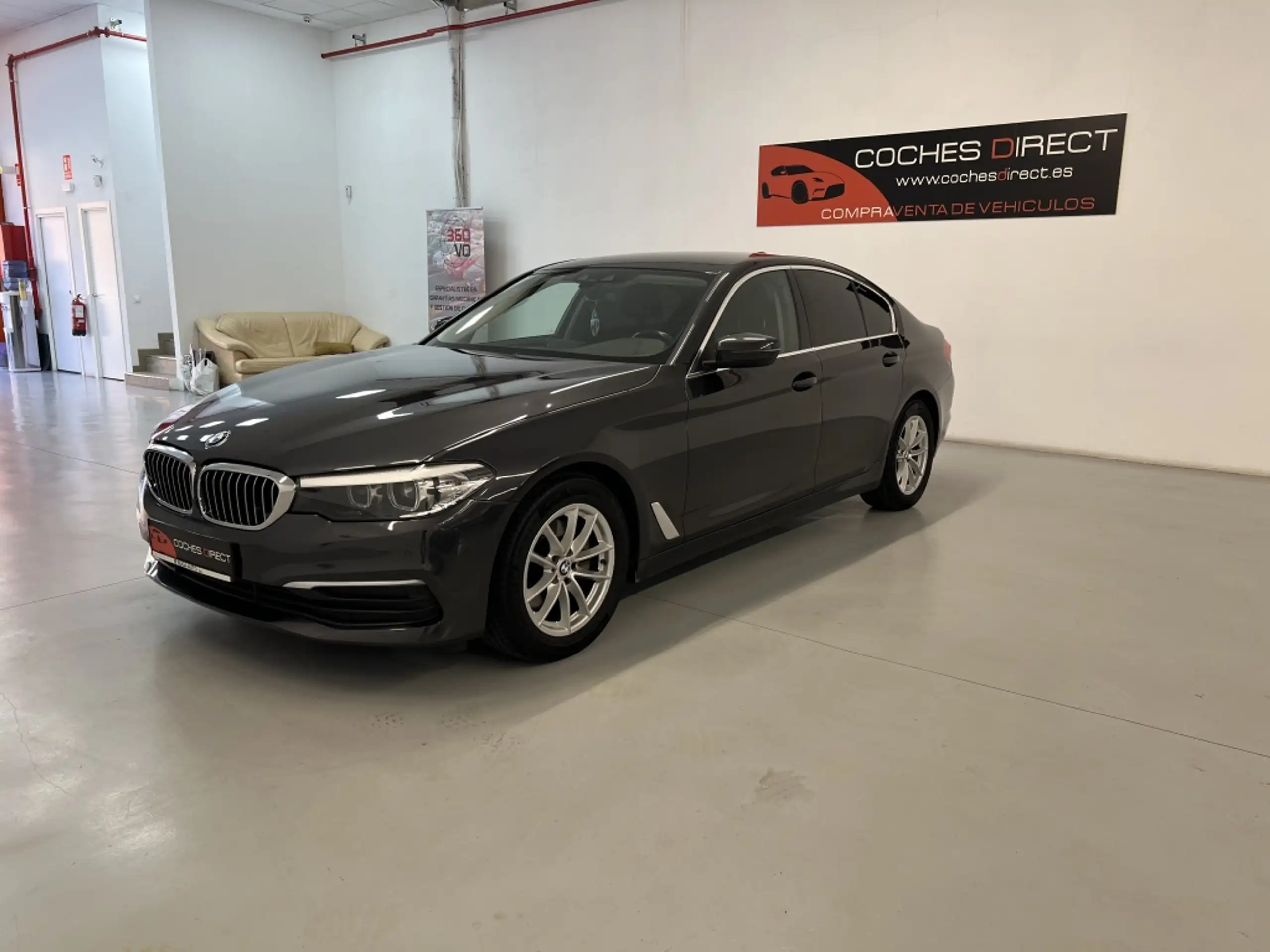 BMW - 520