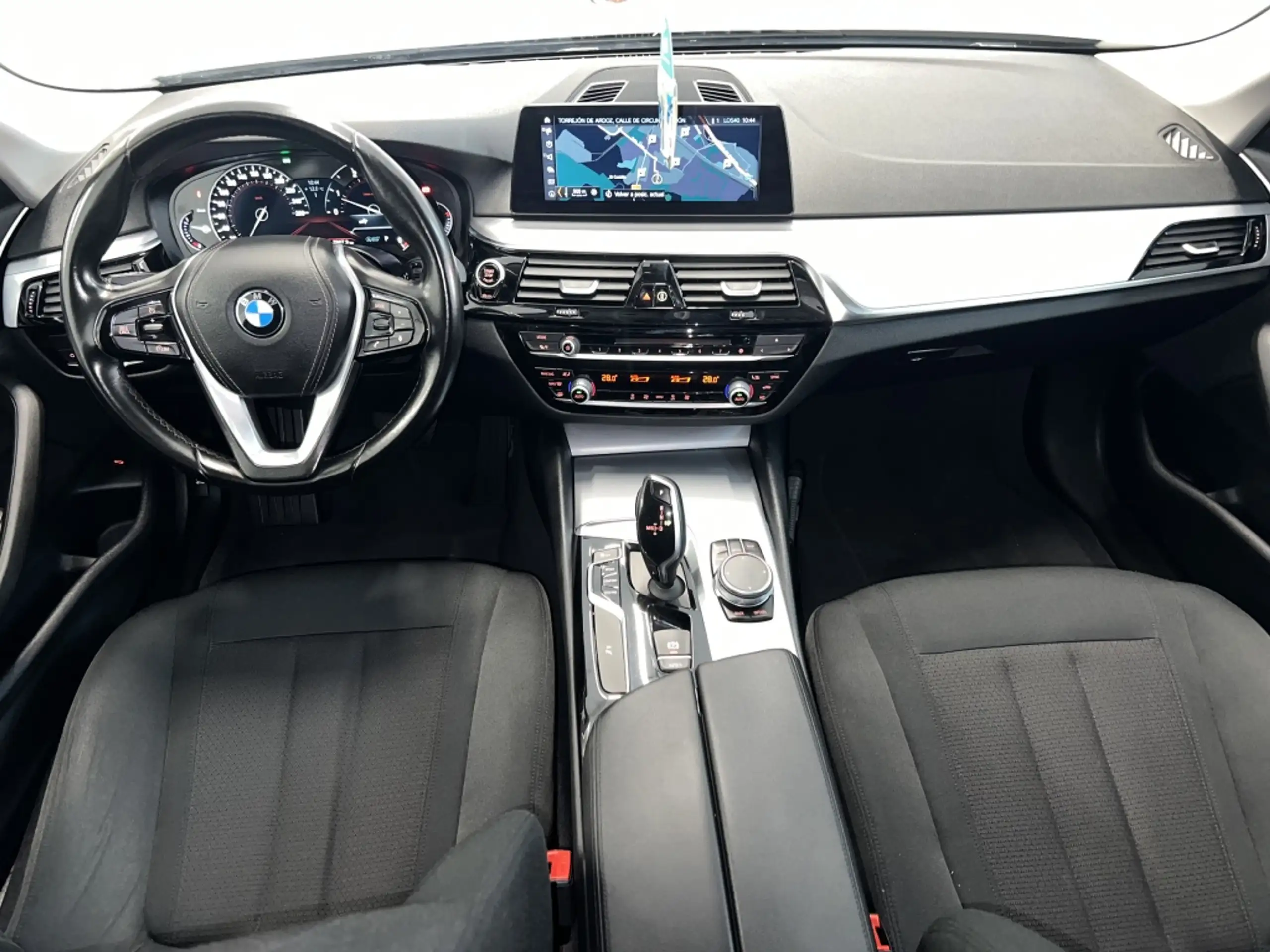 BMW - 520