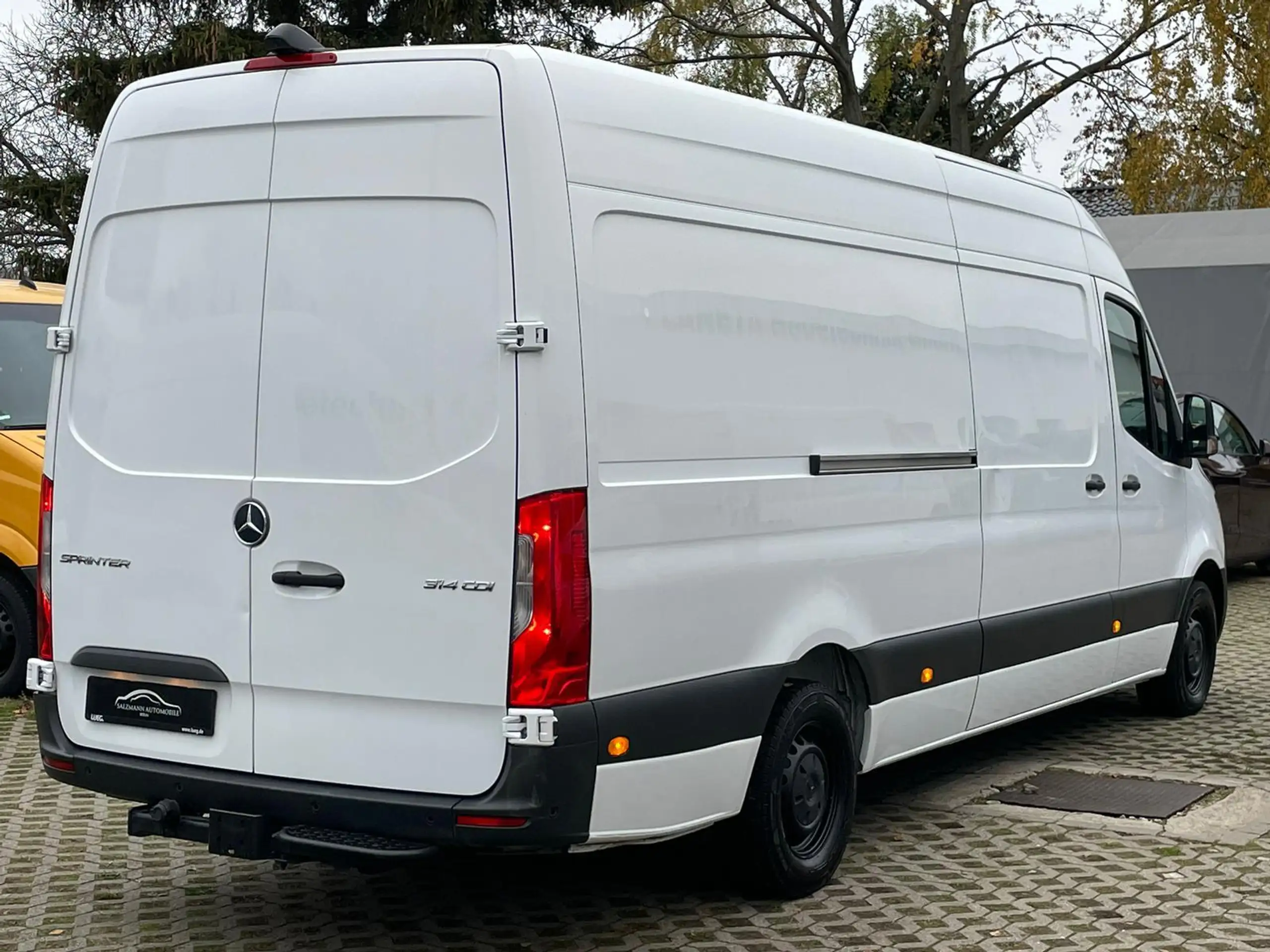 Mercedes-Benz - Sprinter