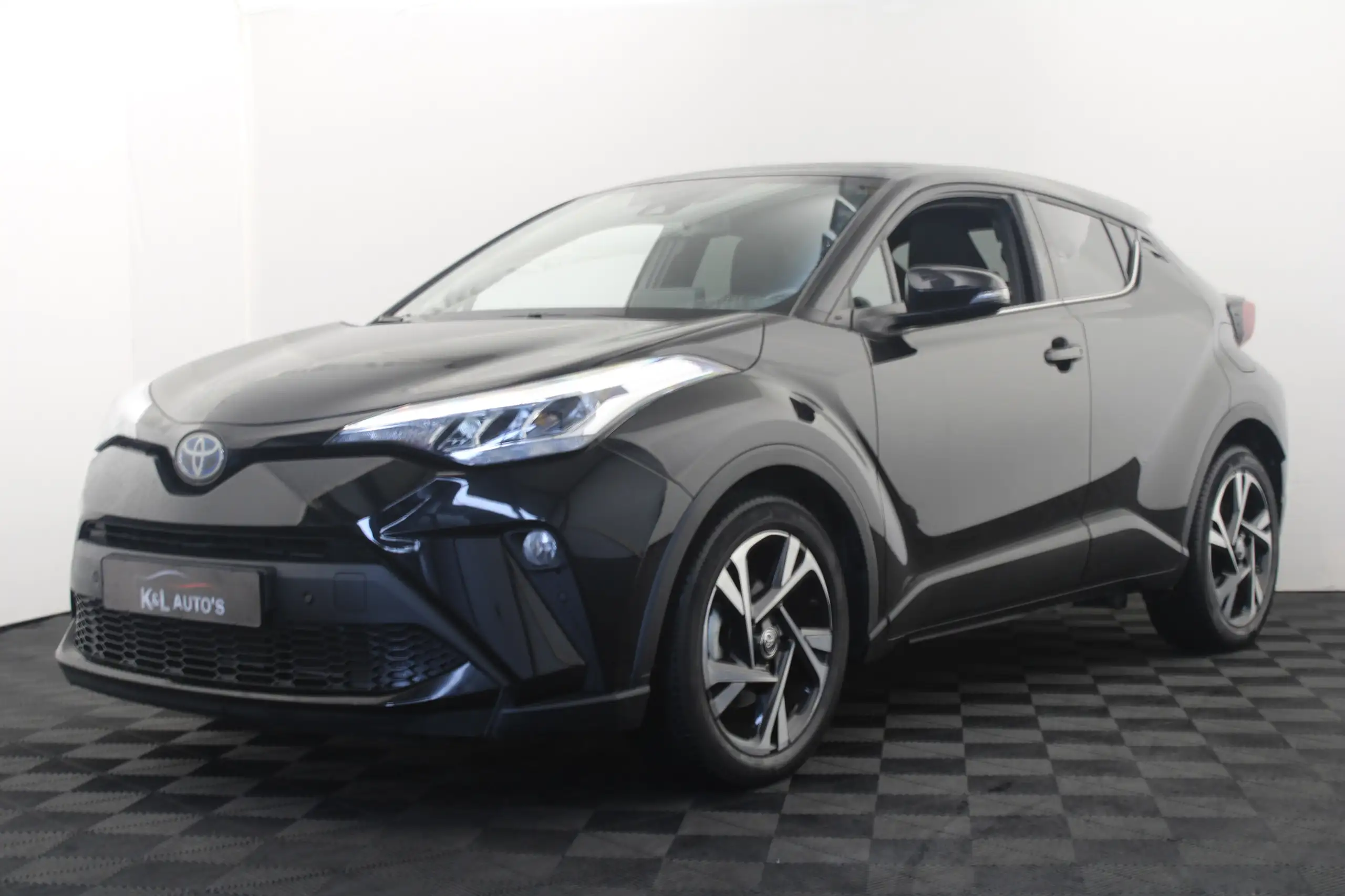 Toyota - C-HR