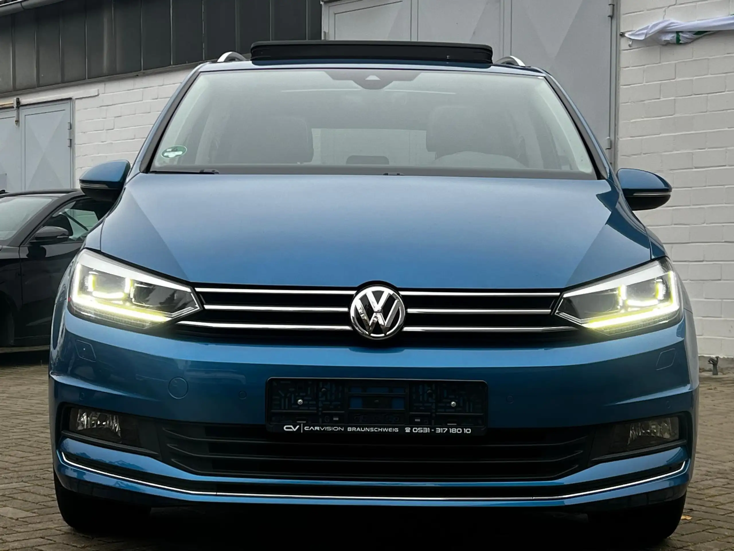 Volkswagen - Touran