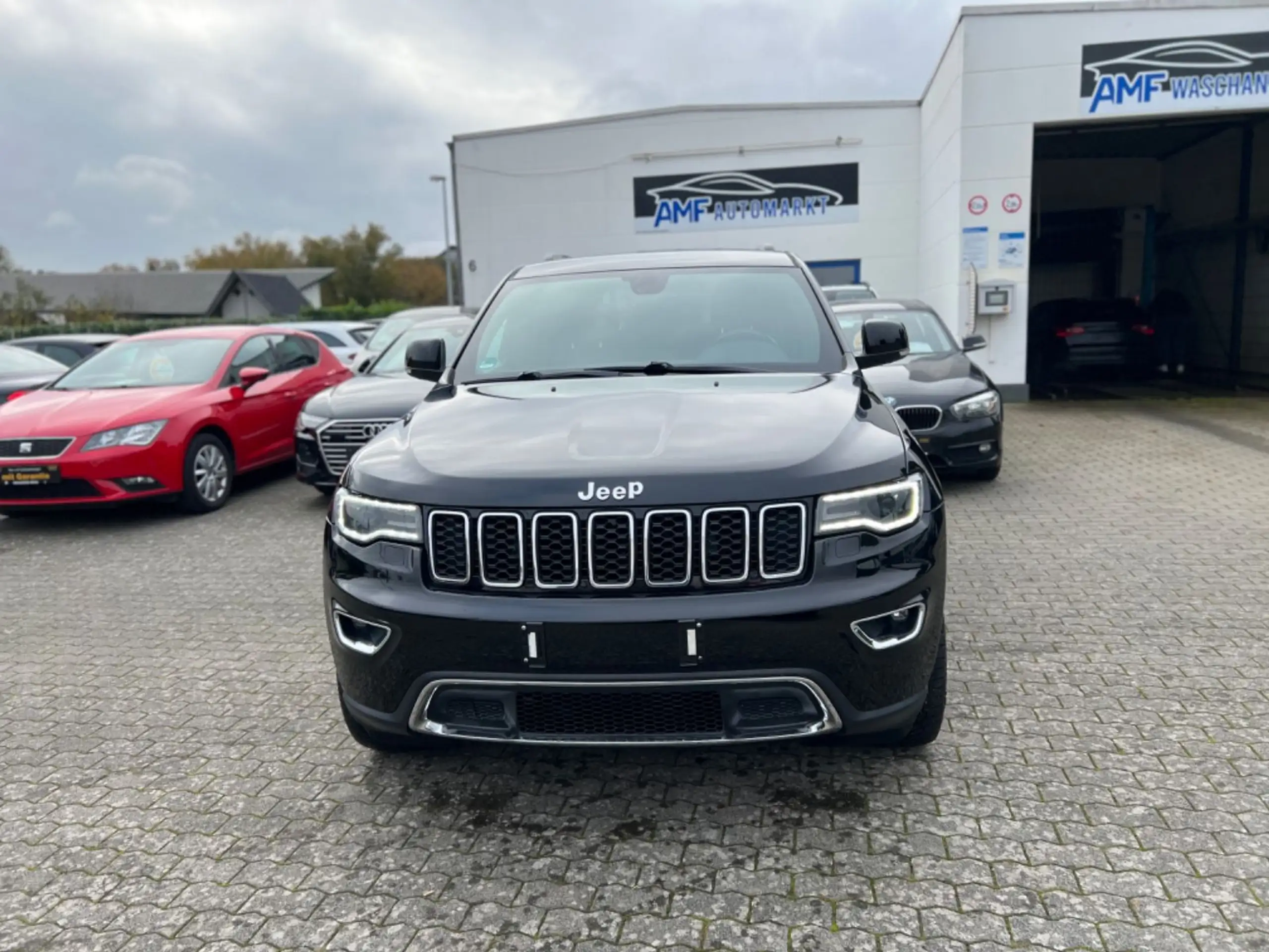 Jeep - Grand Cherokee