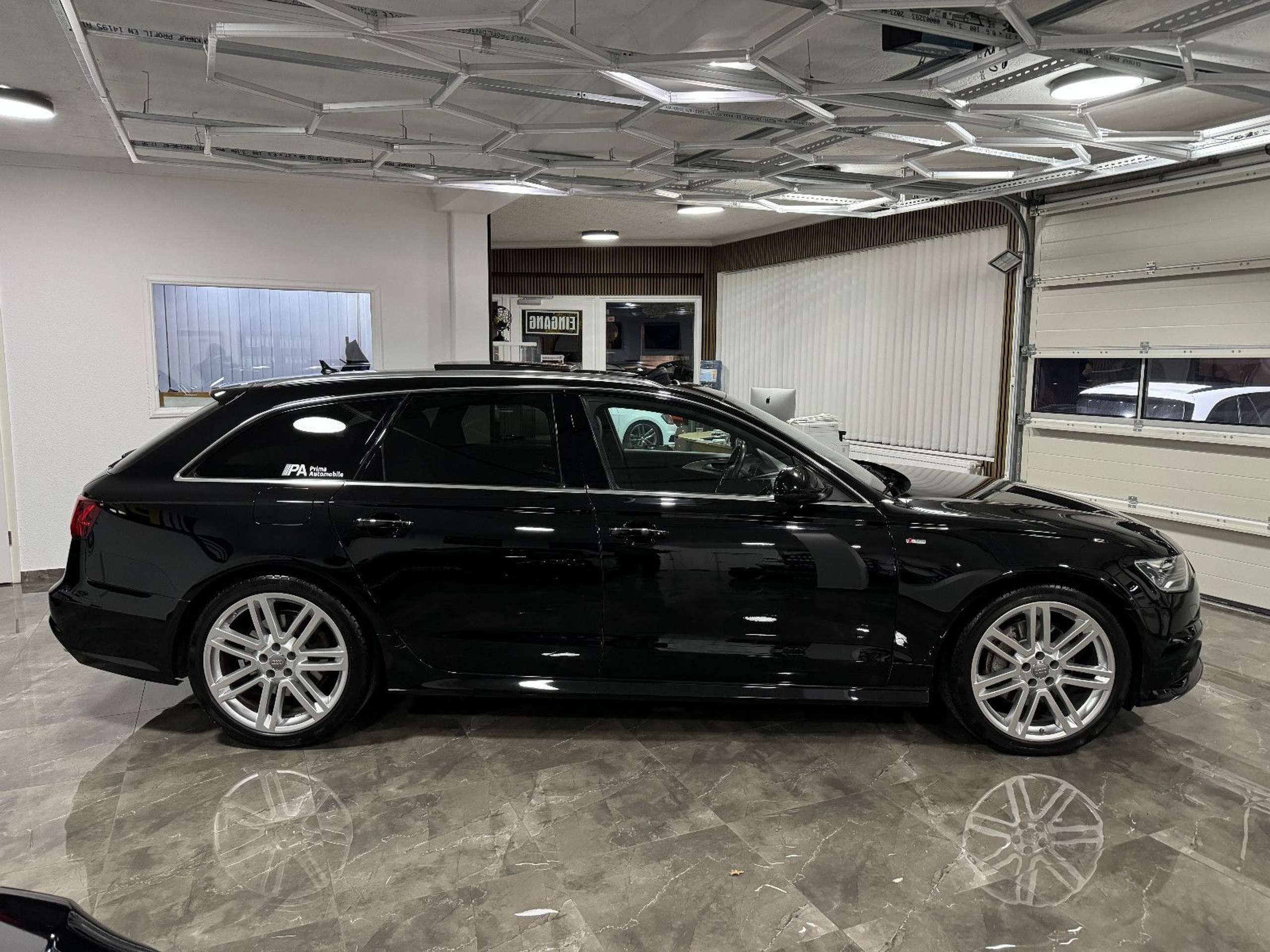 Audi - A6