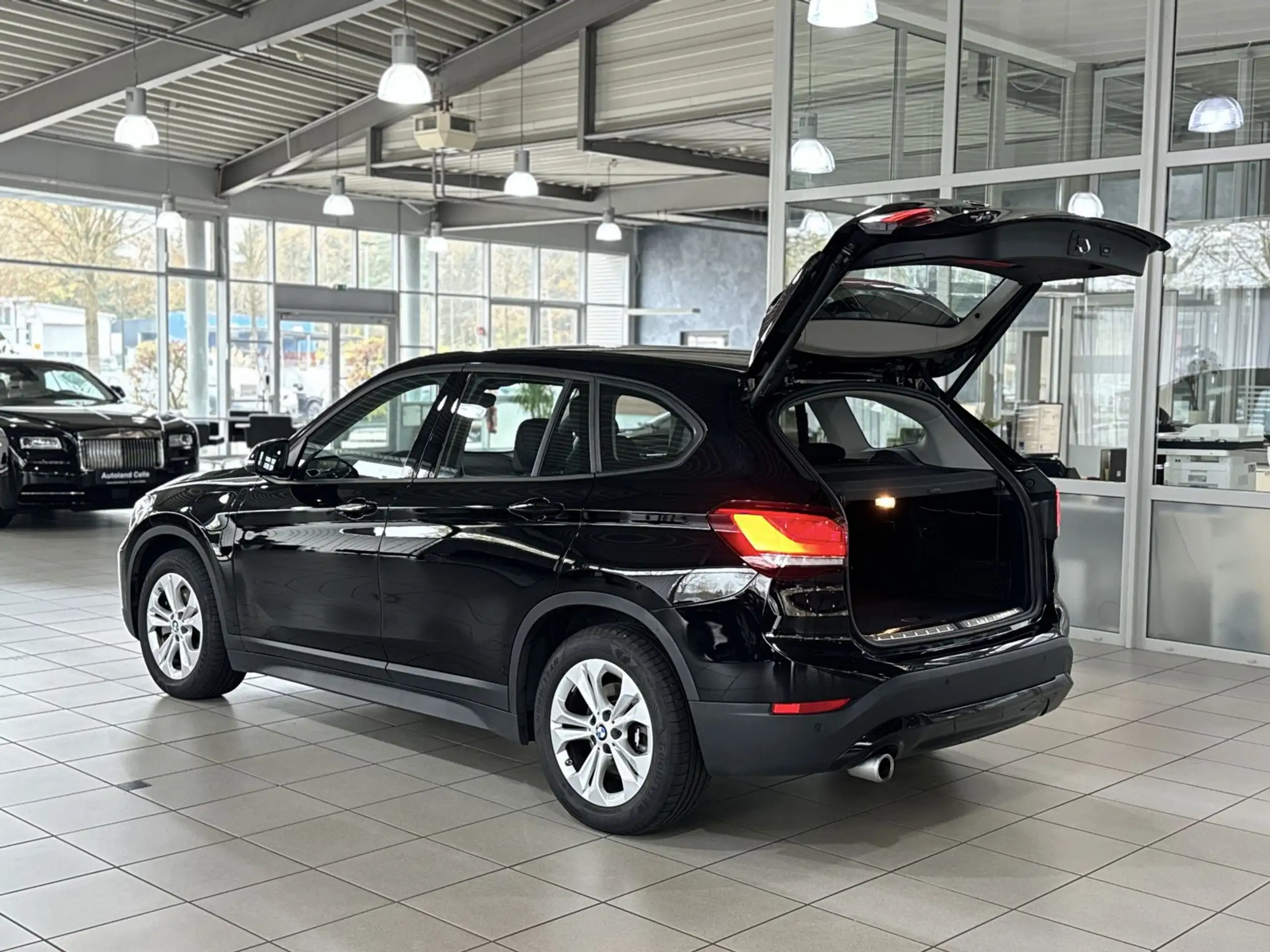 BMW - X1