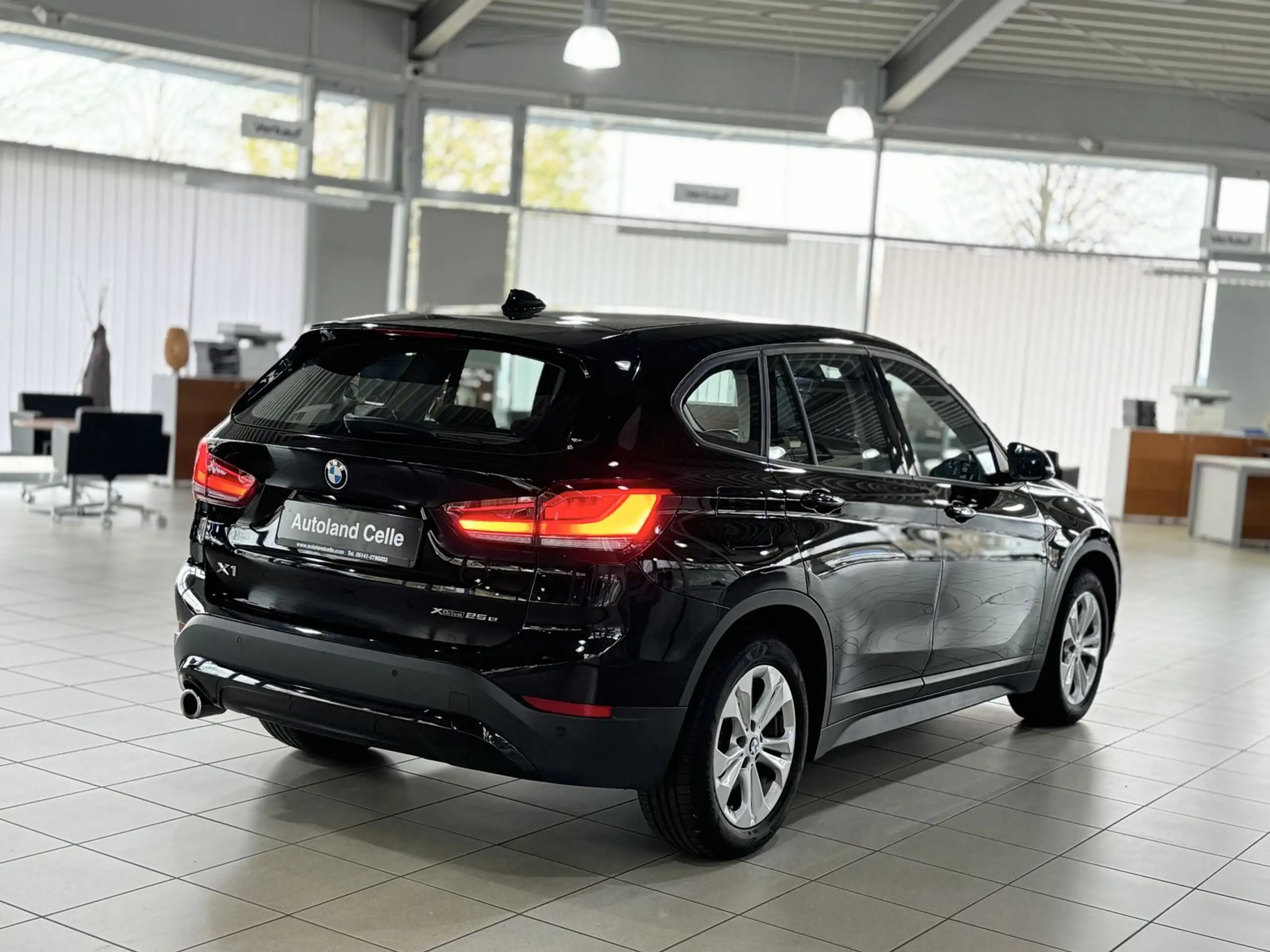 BMW - X1