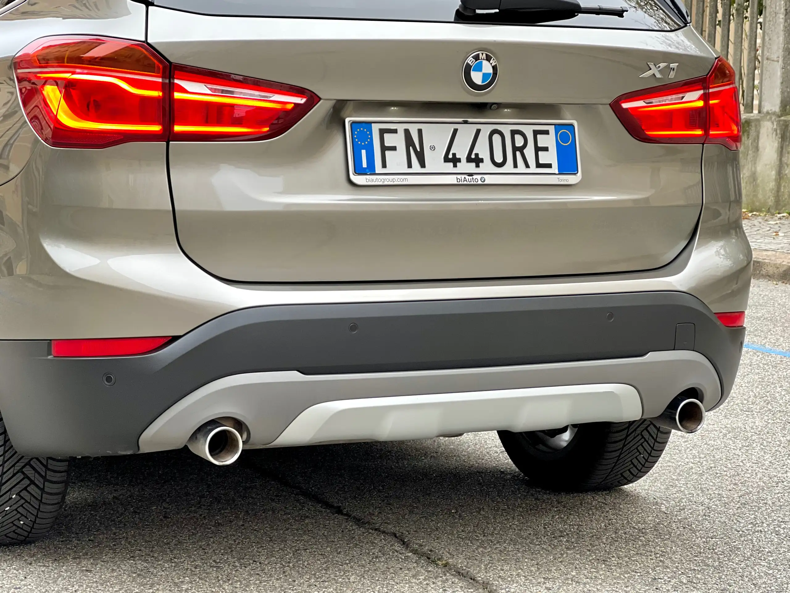 BMW - X1