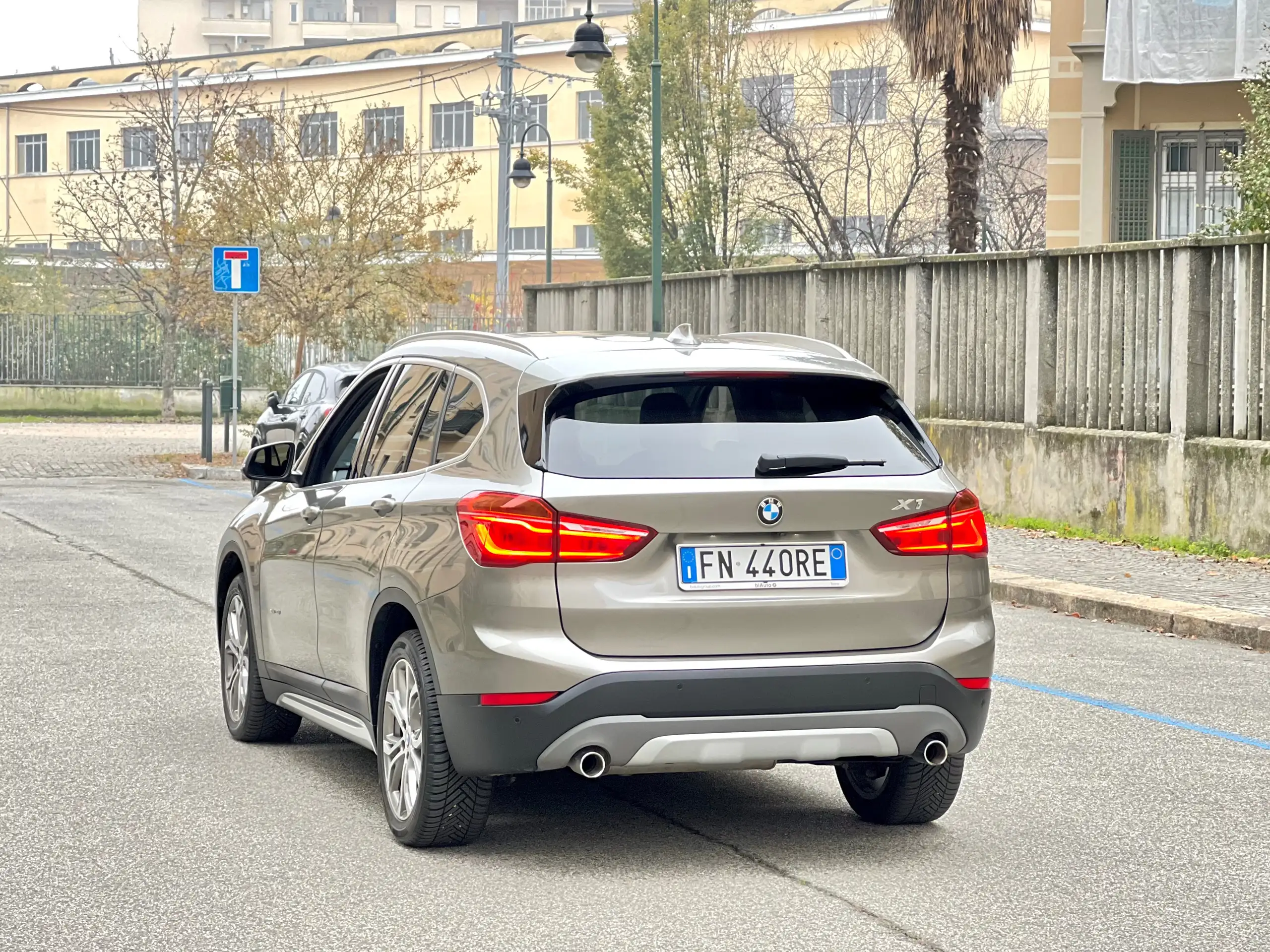 BMW - X1