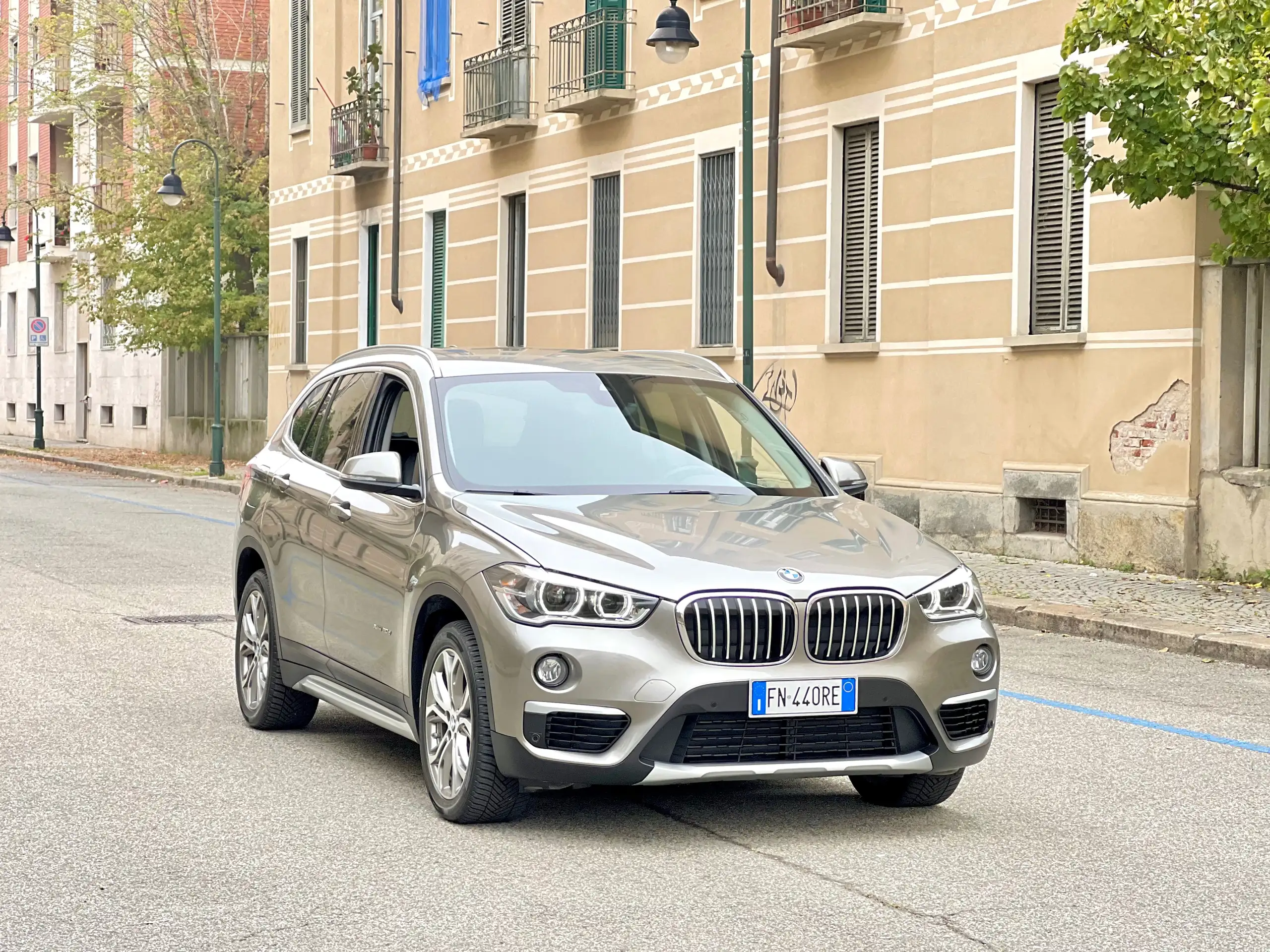 BMW - X1