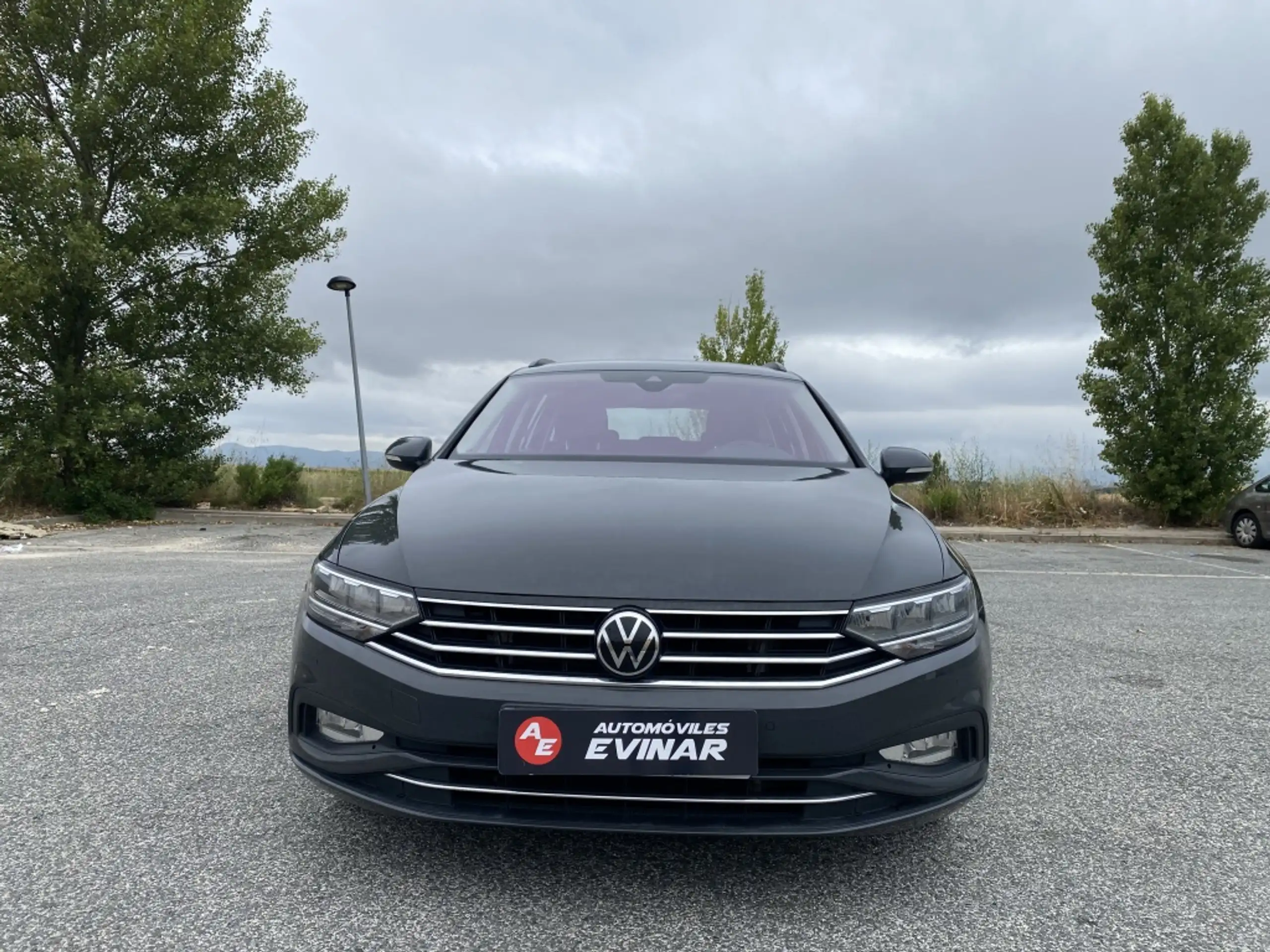 Volkswagen - Passat