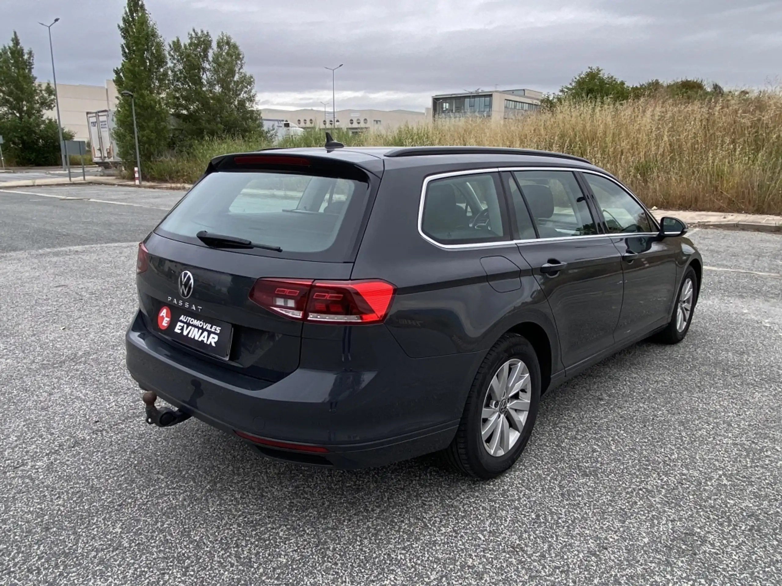 Volkswagen - Passat