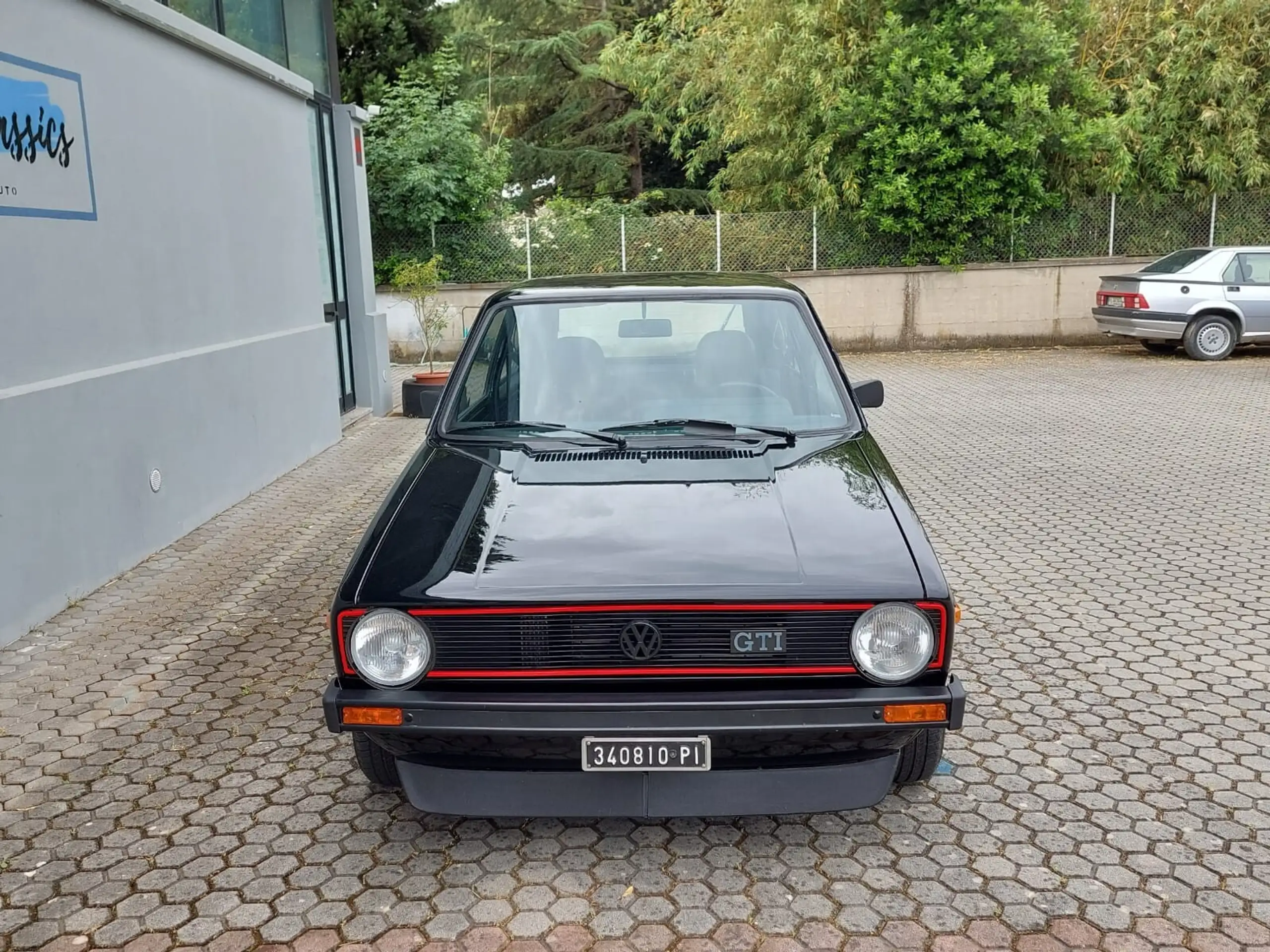 Volkswagen - Golf GTI