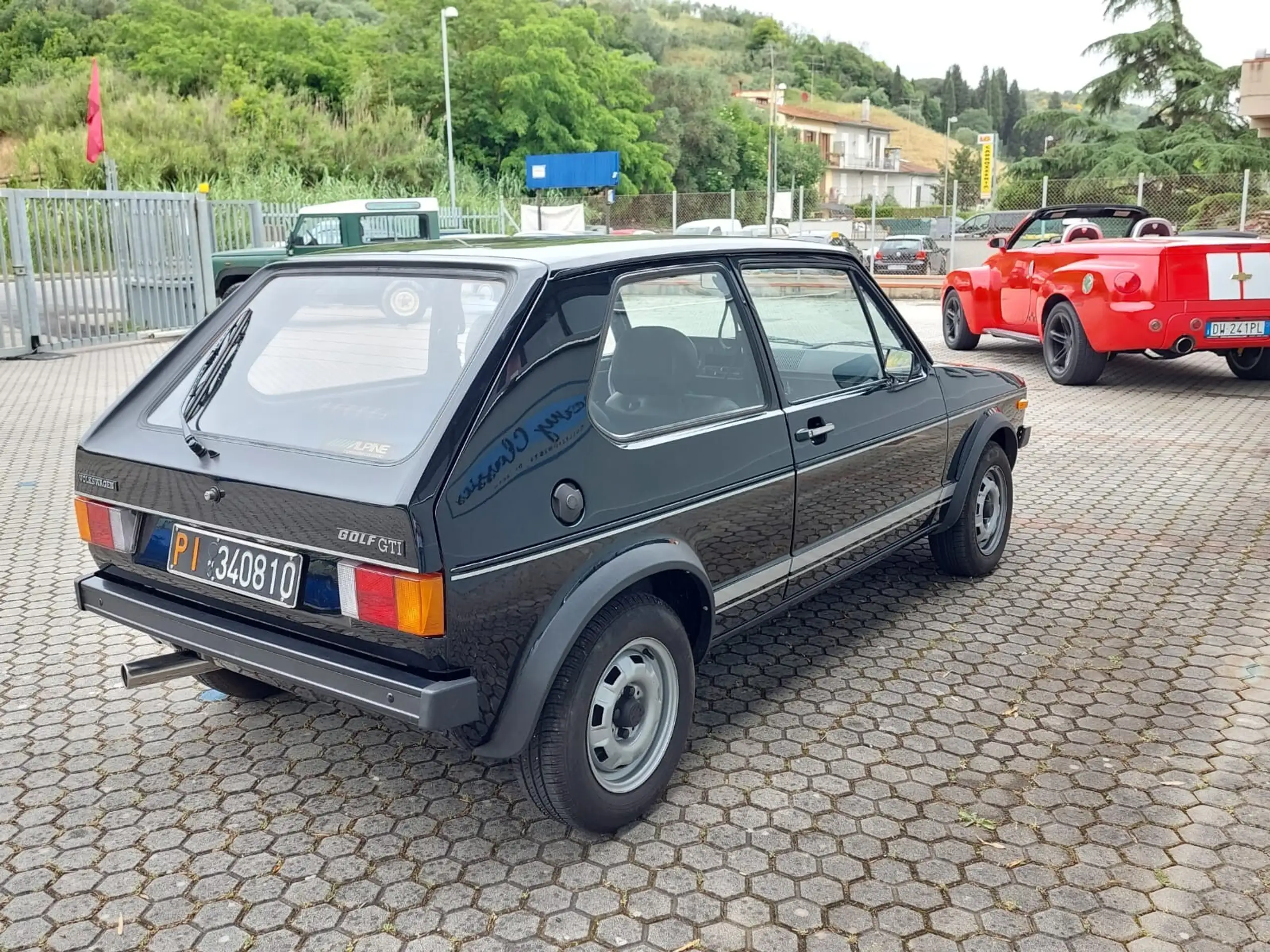 Volkswagen - Golf GTI