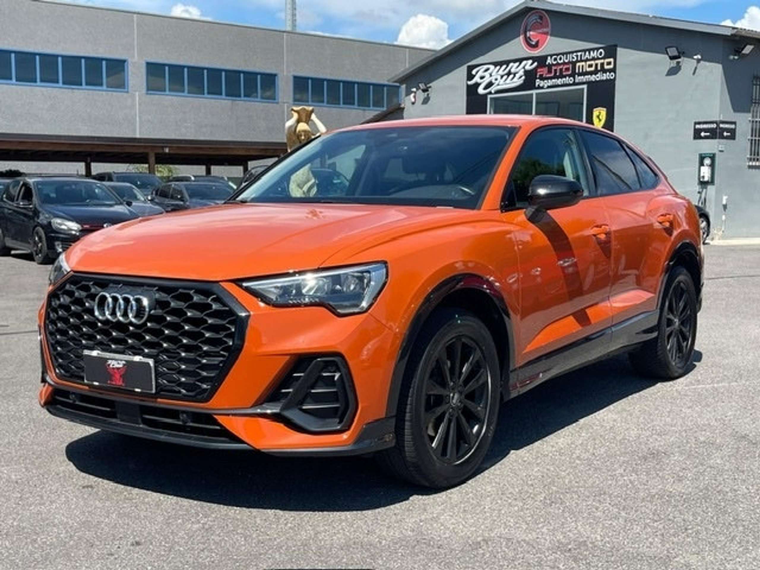 Audi - Q3