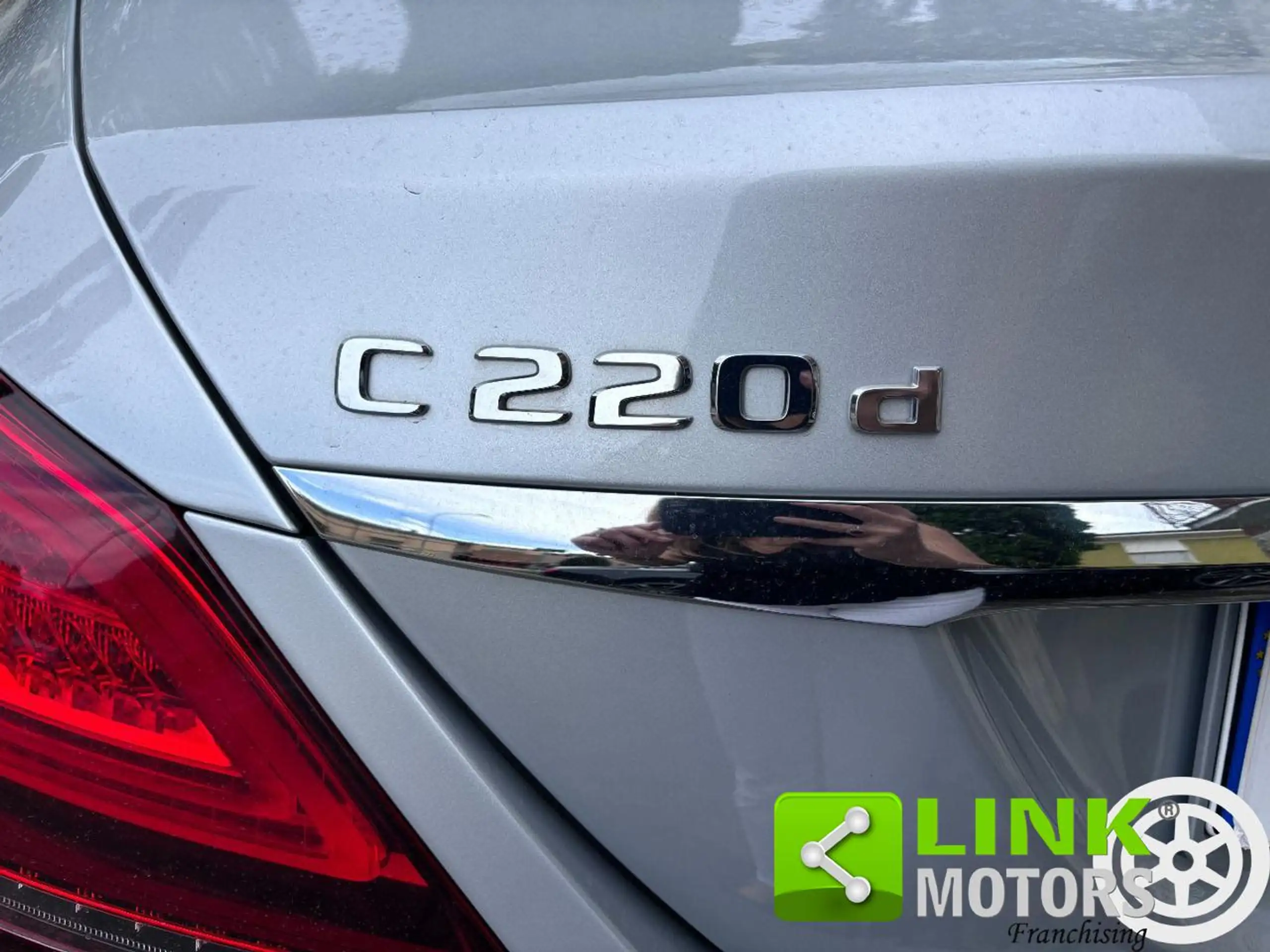 Mercedes-Benz - C 220