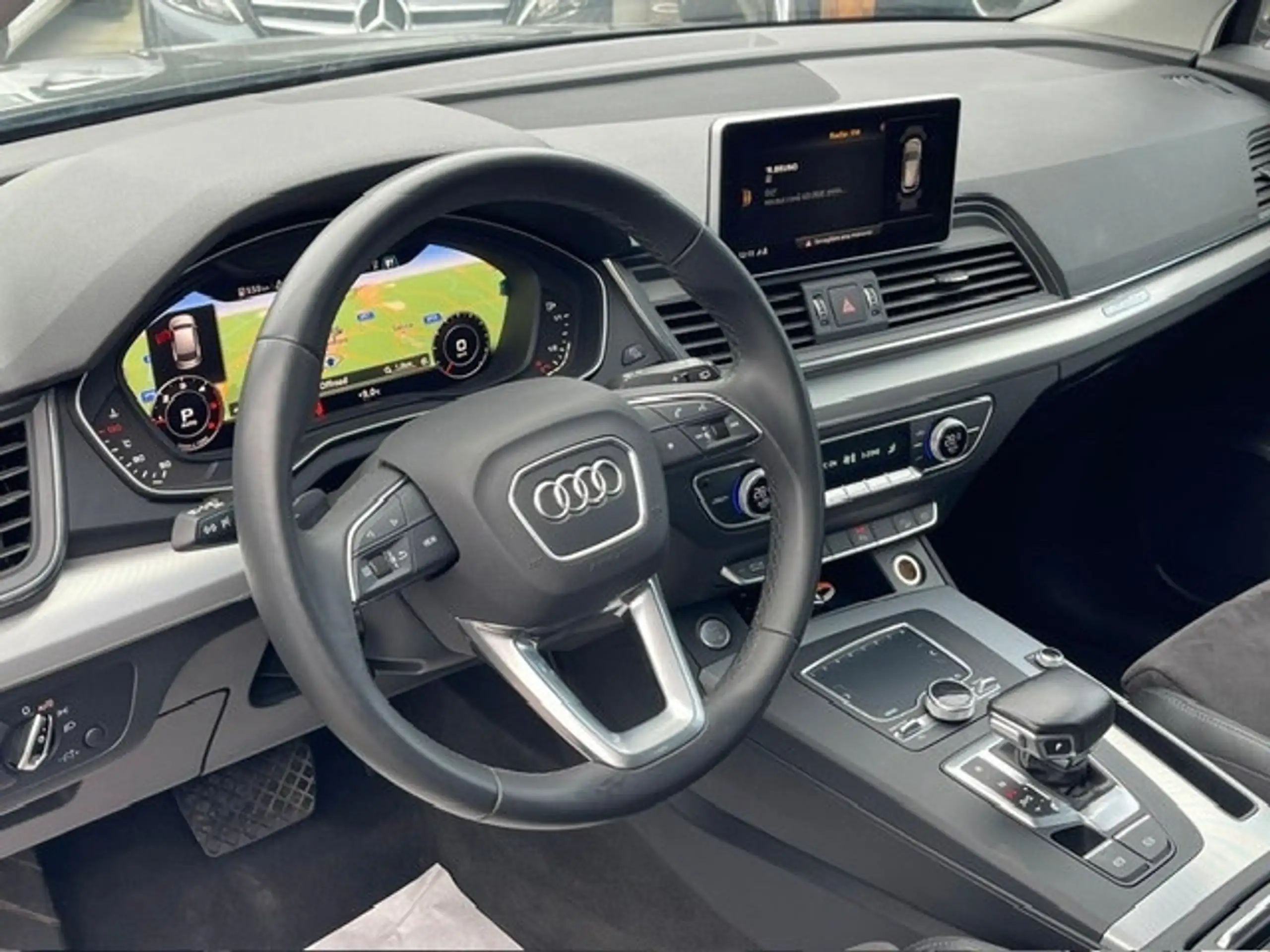 Audi - Q5