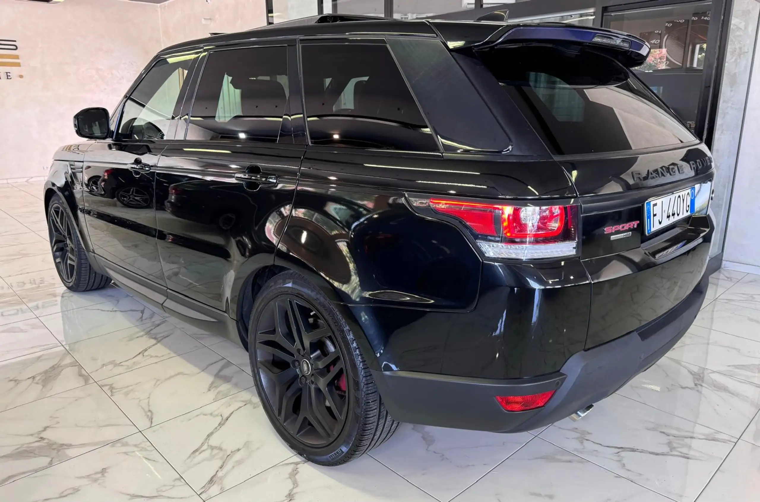 Land Rover - Range Rover Sport