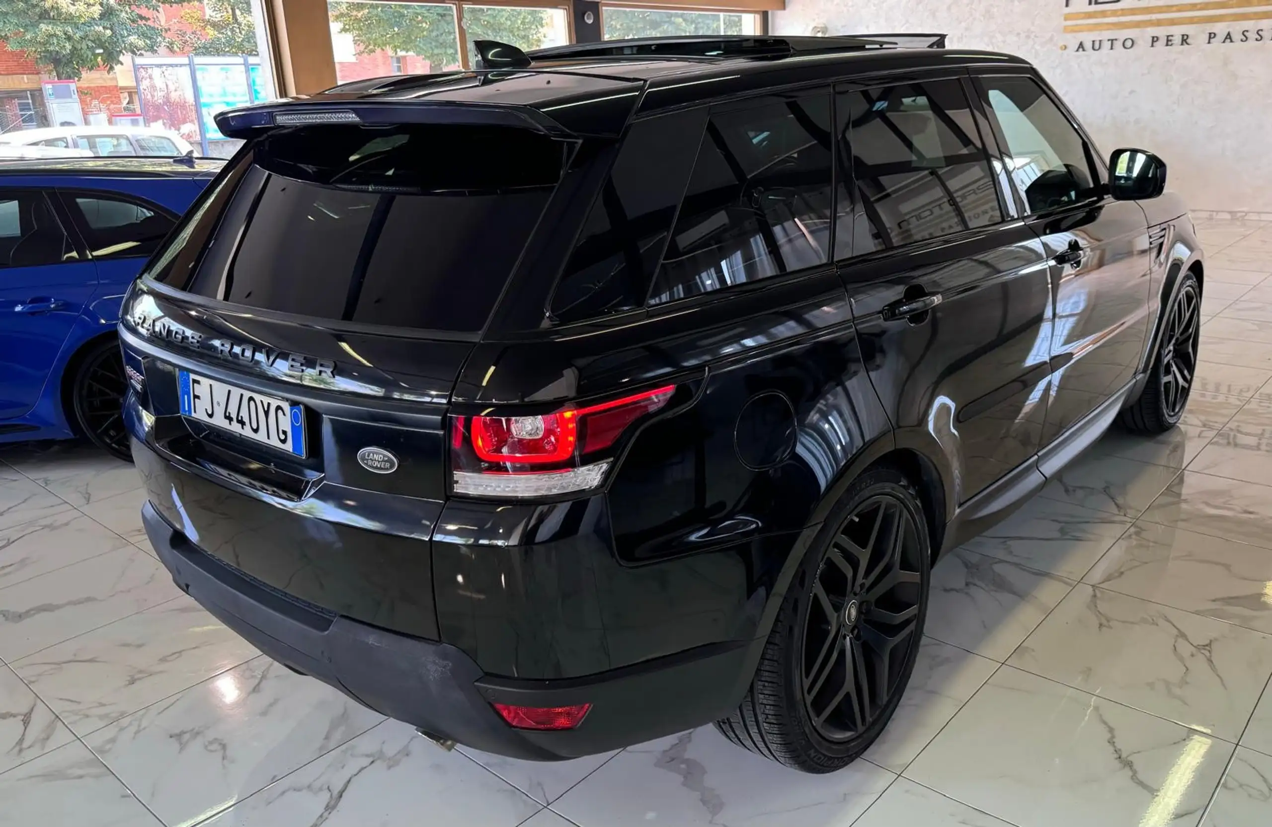 Land Rover - Range Rover Sport