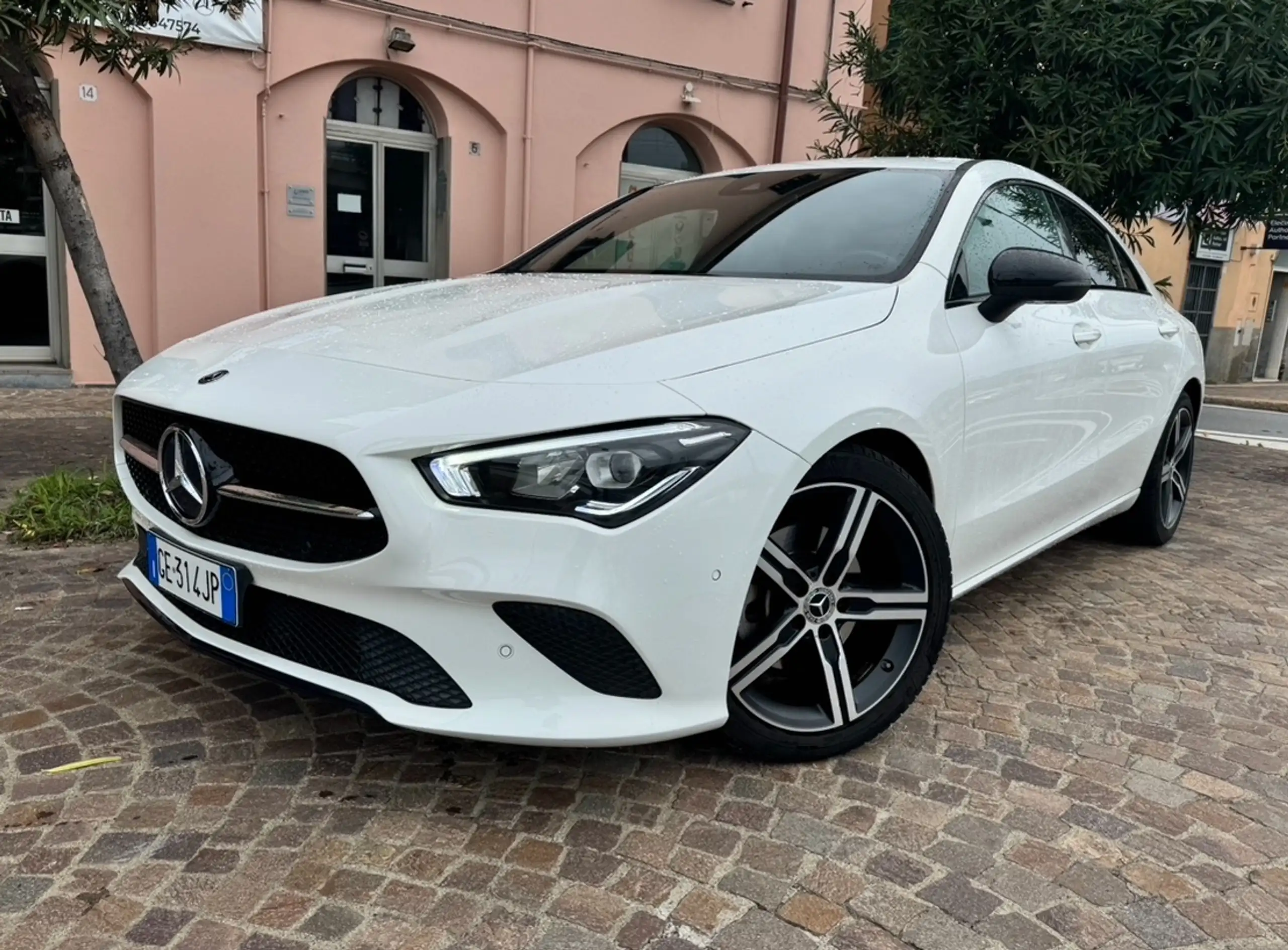 Mercedes-Benz CLA 200 2021