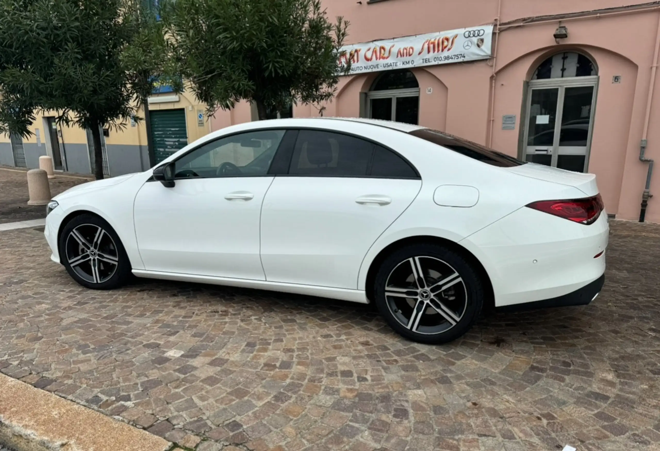 Mercedes-Benz - CLA 200