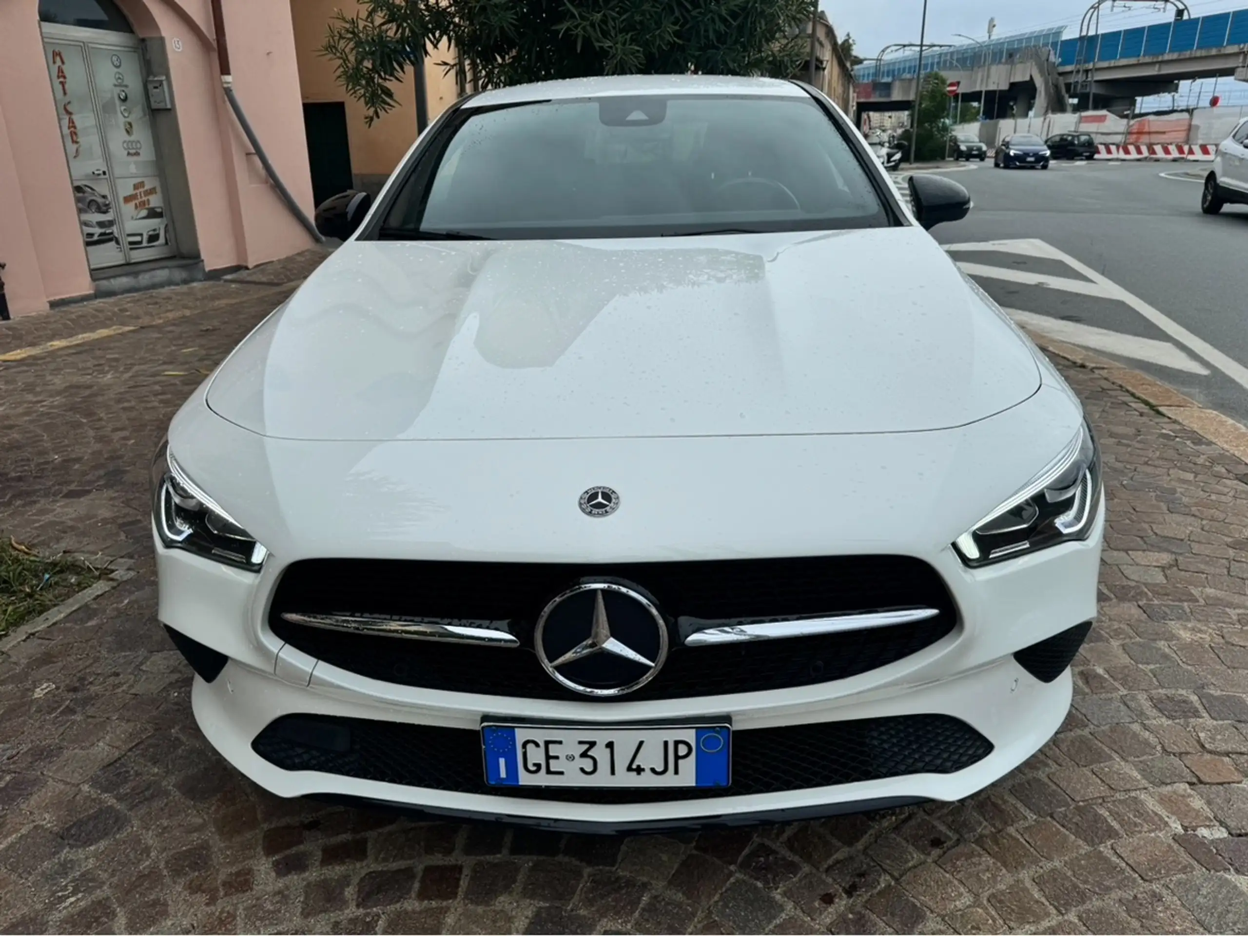 Mercedes-Benz - CLA 200