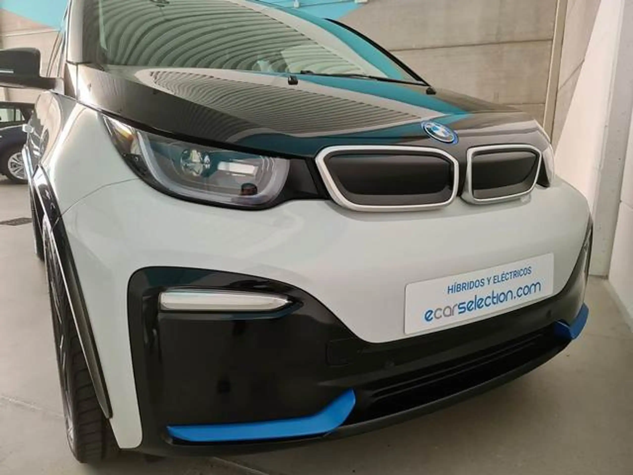 BMW - i3