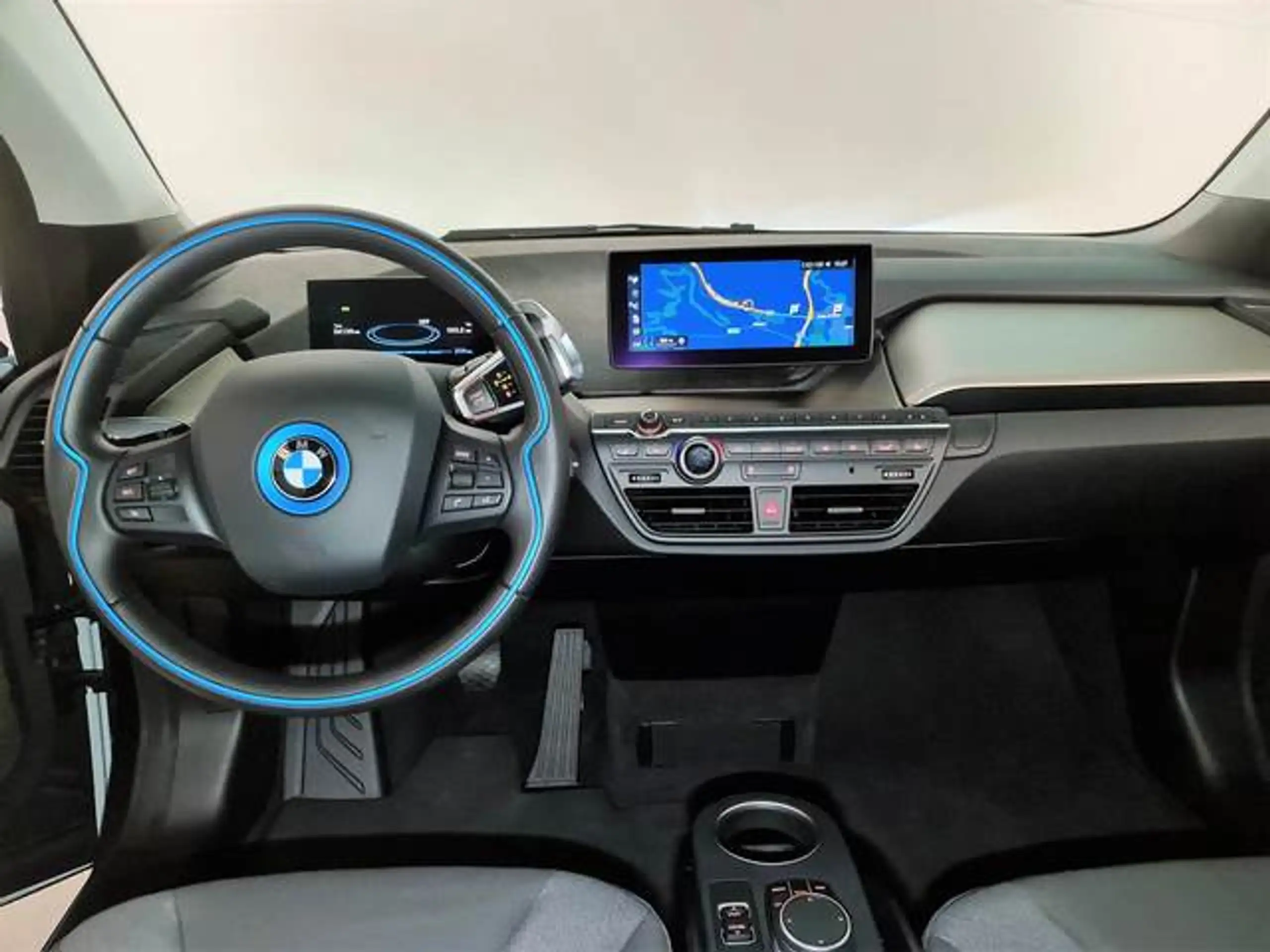 BMW - i3