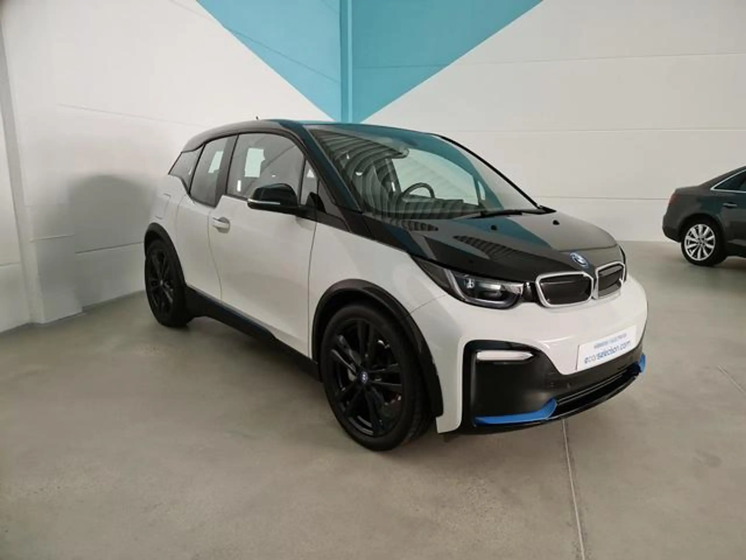 BMW - i3