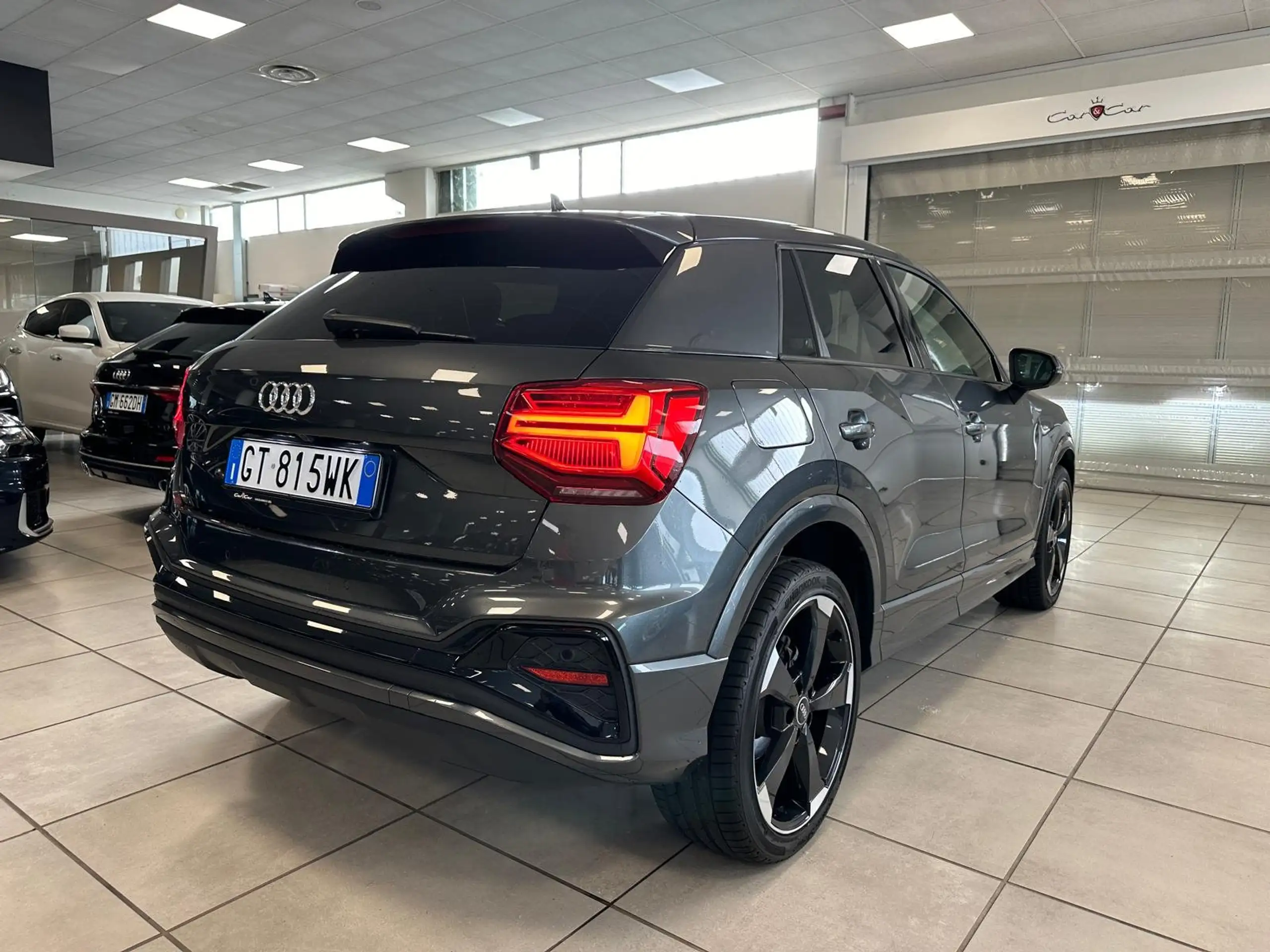 Audi - Q2