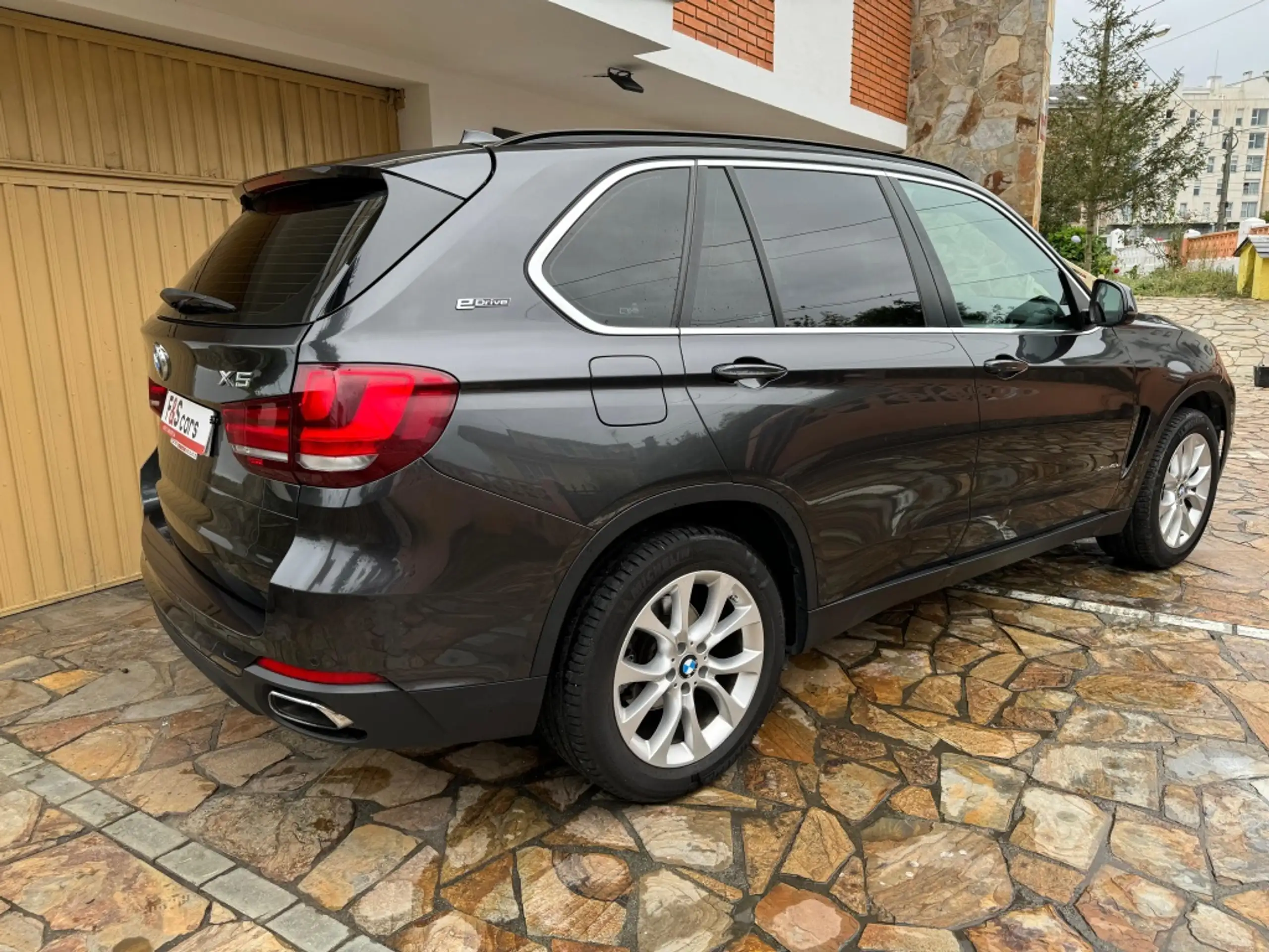 BMW - X5