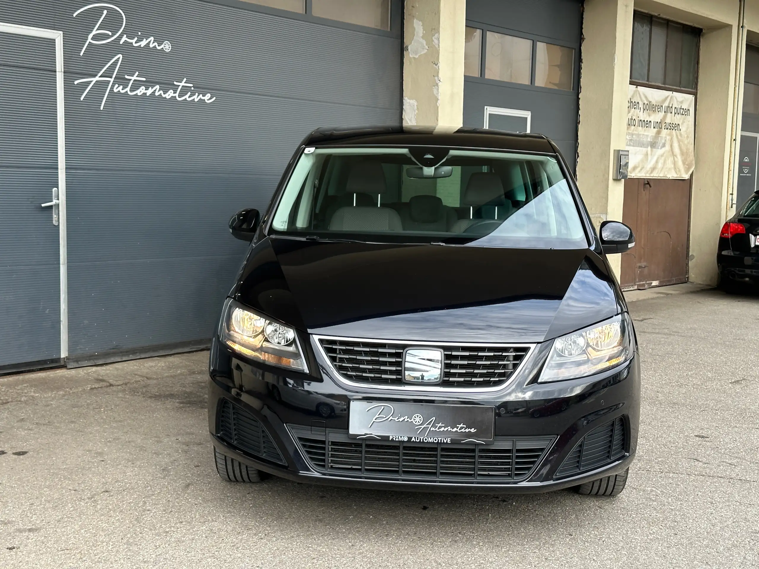 SEAT - Alhambra