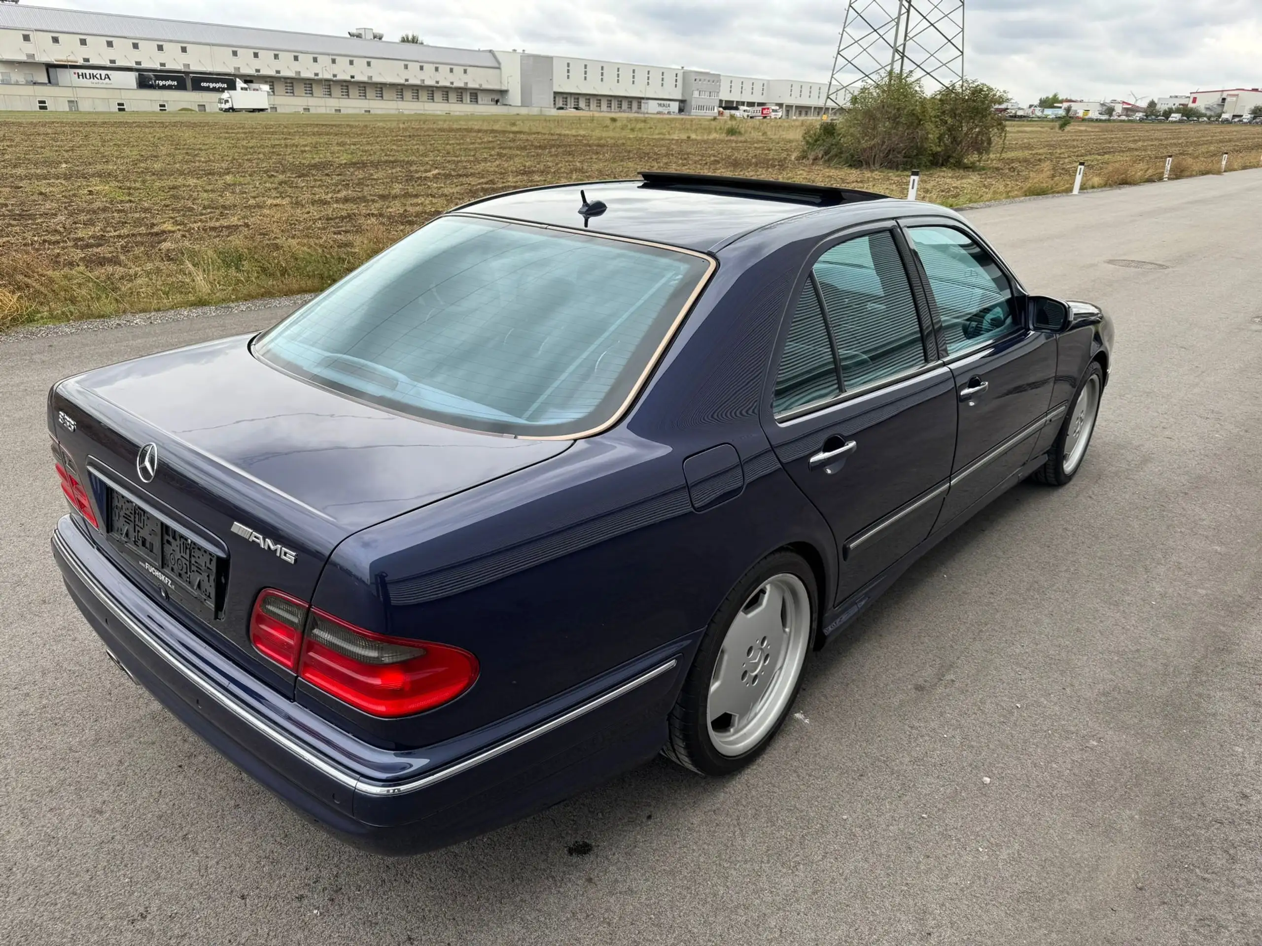 Mercedes-Benz - E 55 AMG