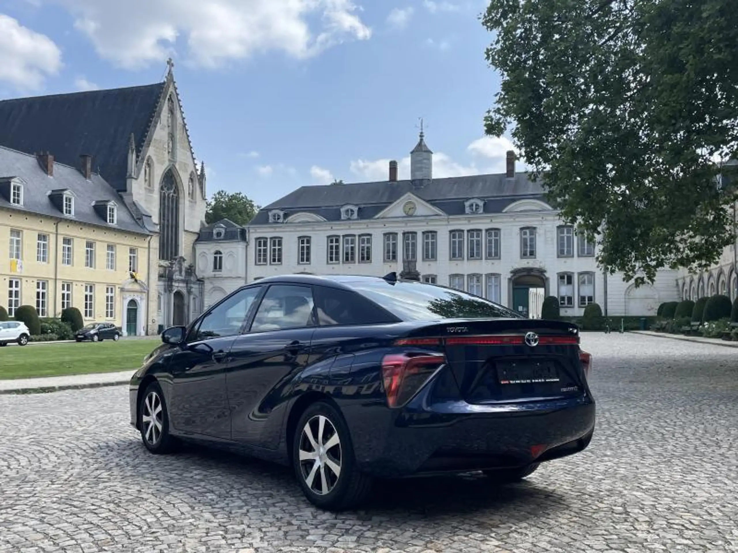 Toyota - Mirai