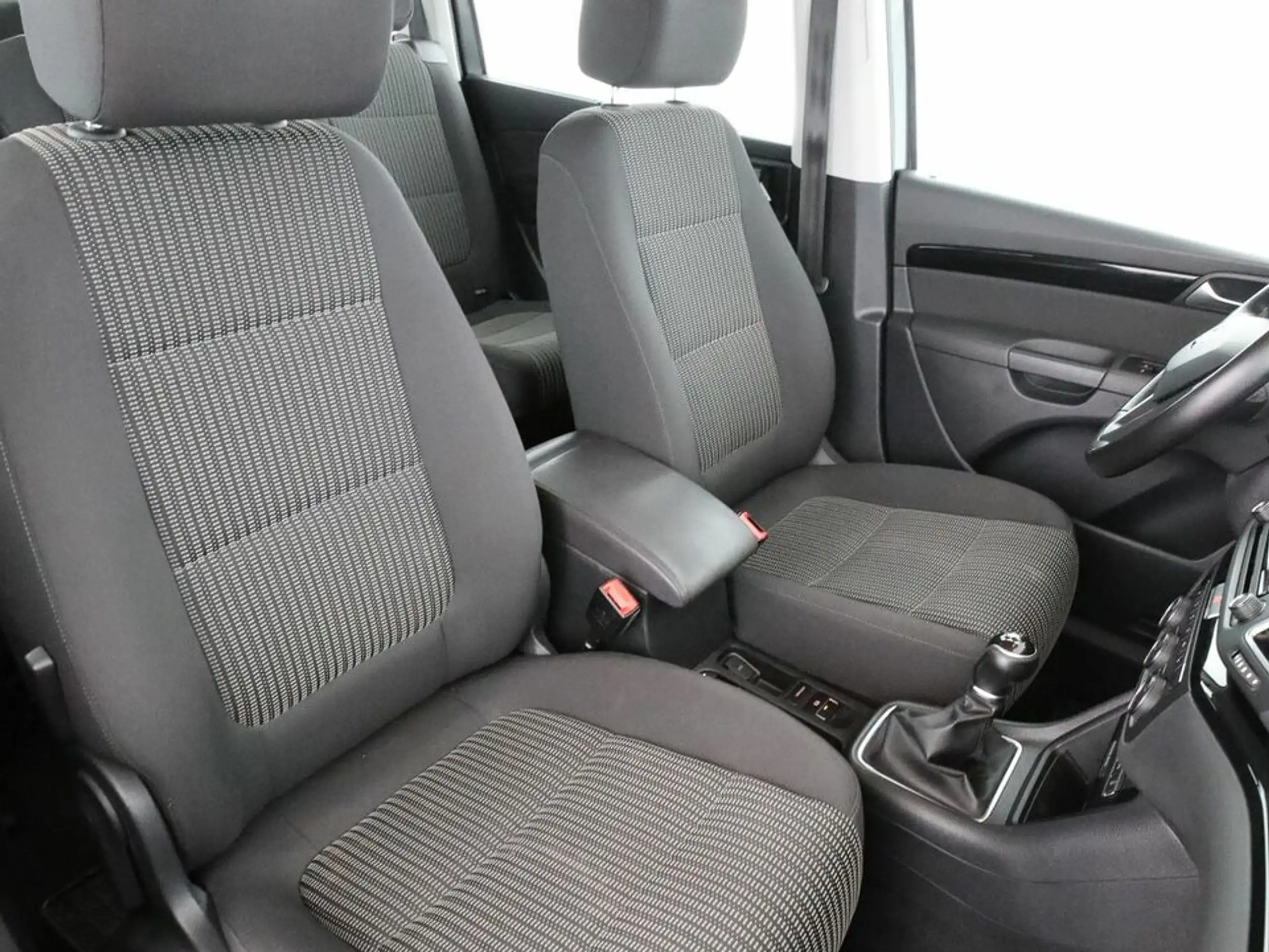 SEAT - Alhambra