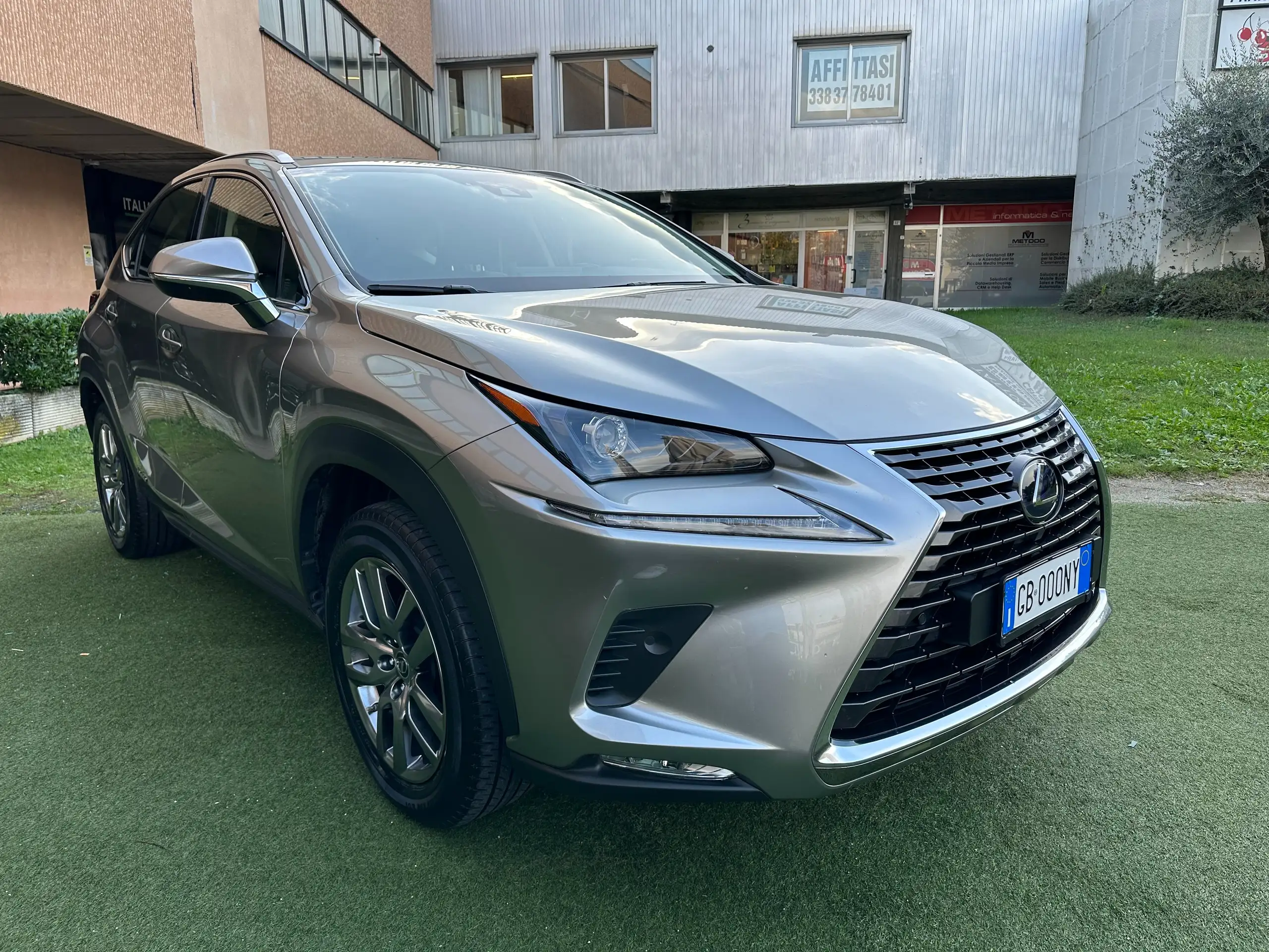 Lexus - NX 300