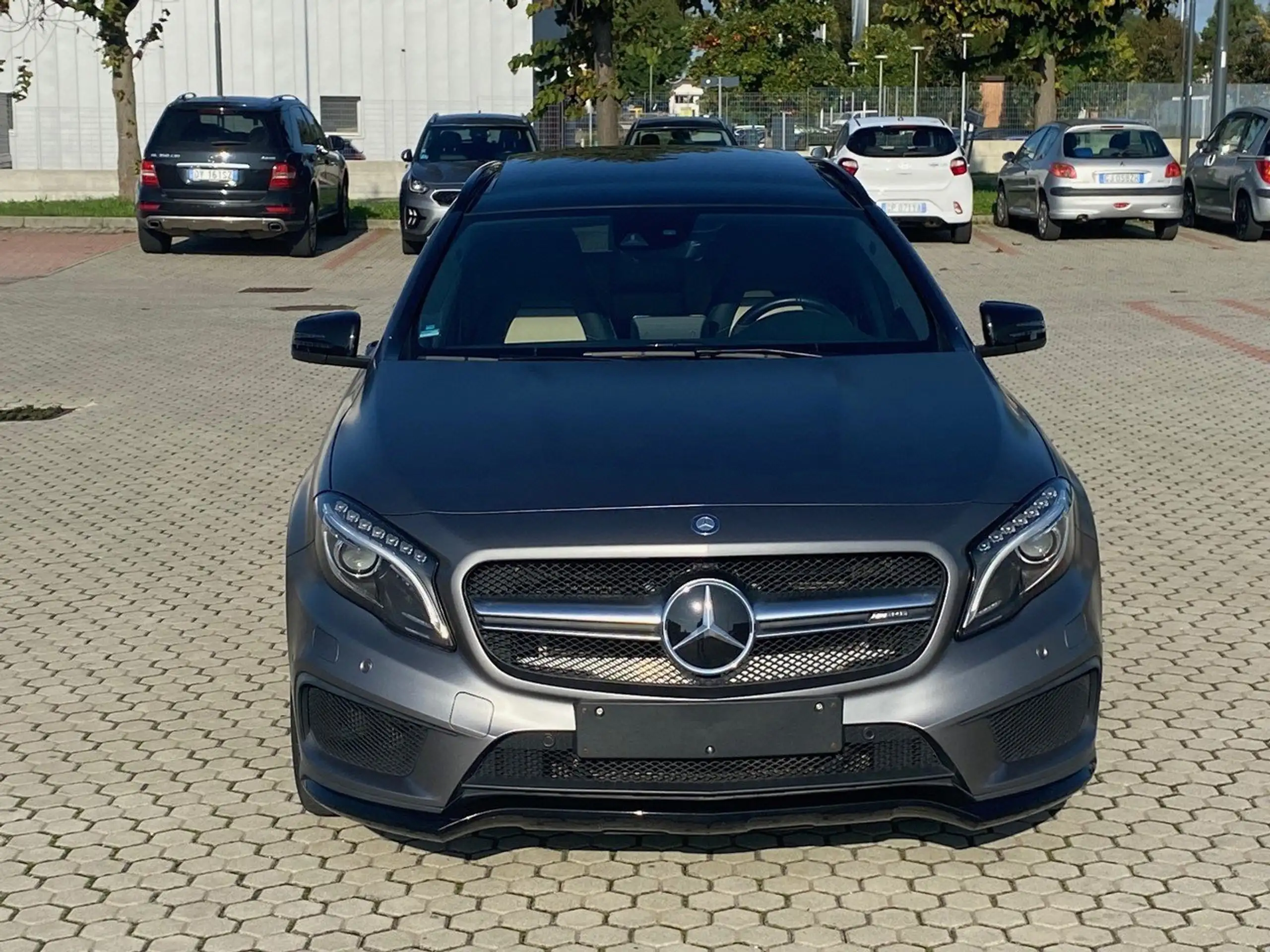 Mercedes-Benz - GLA 45 AMG