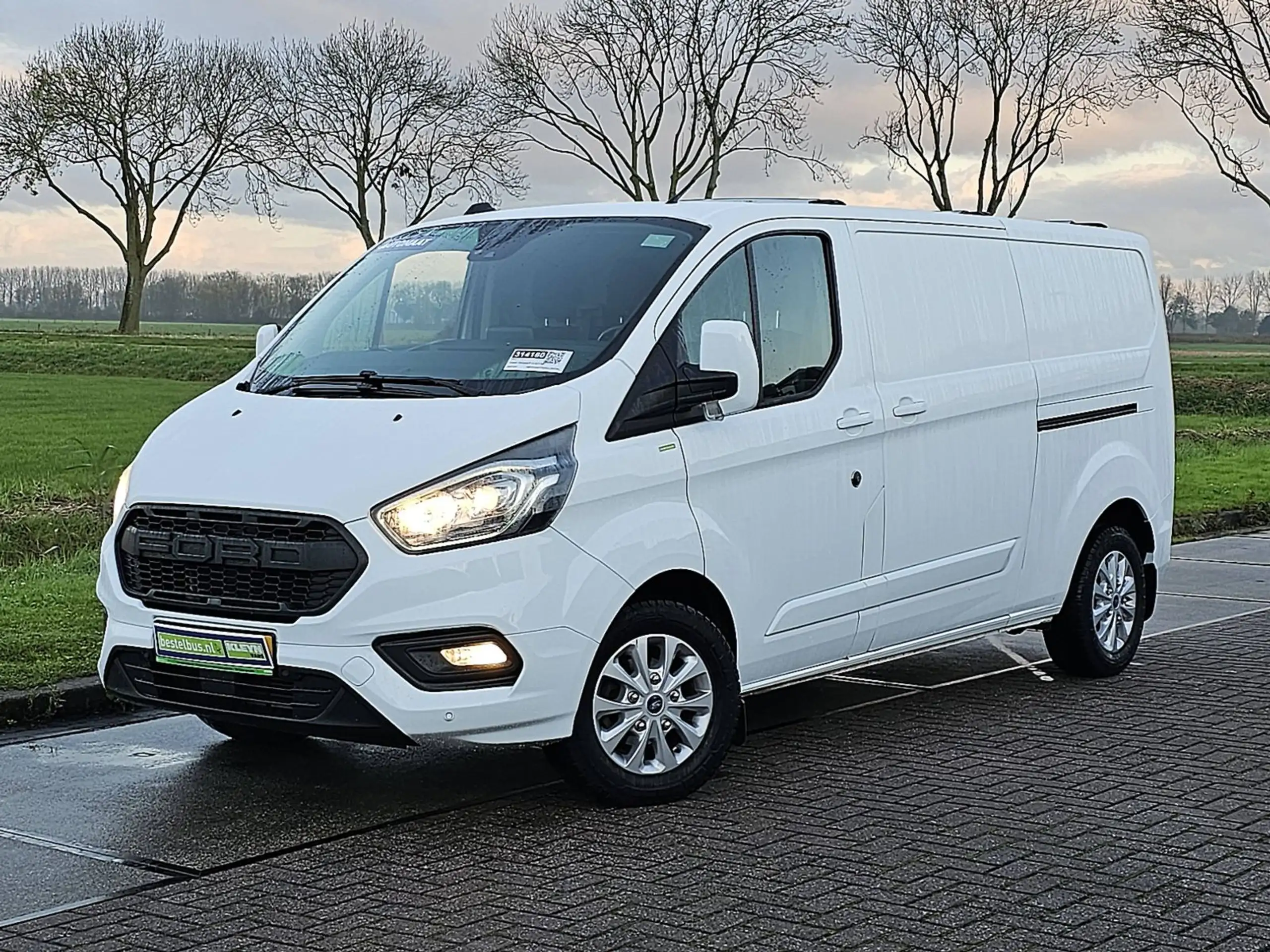 Ford - Transit Custom