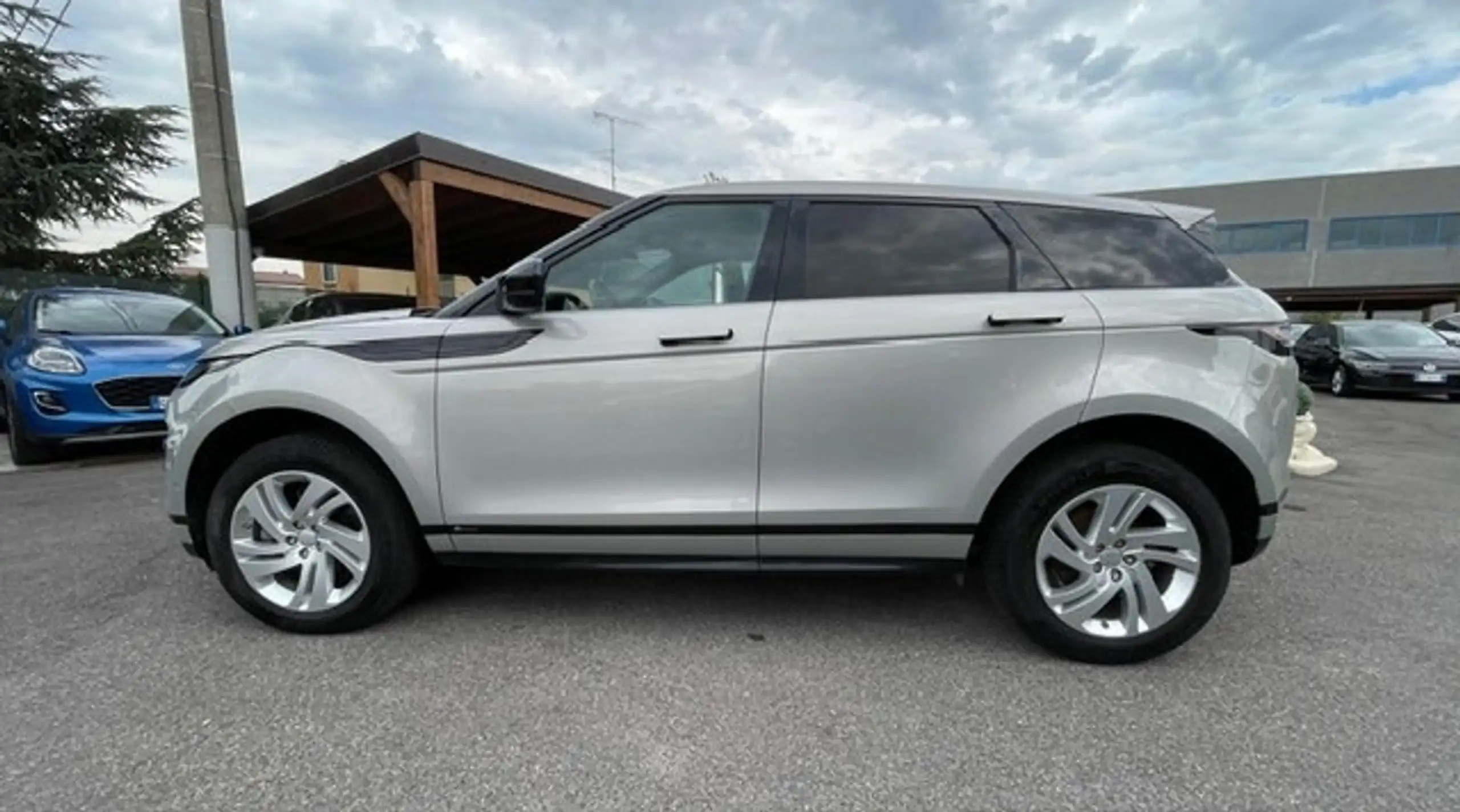 Land Rover - Range Rover Evoque